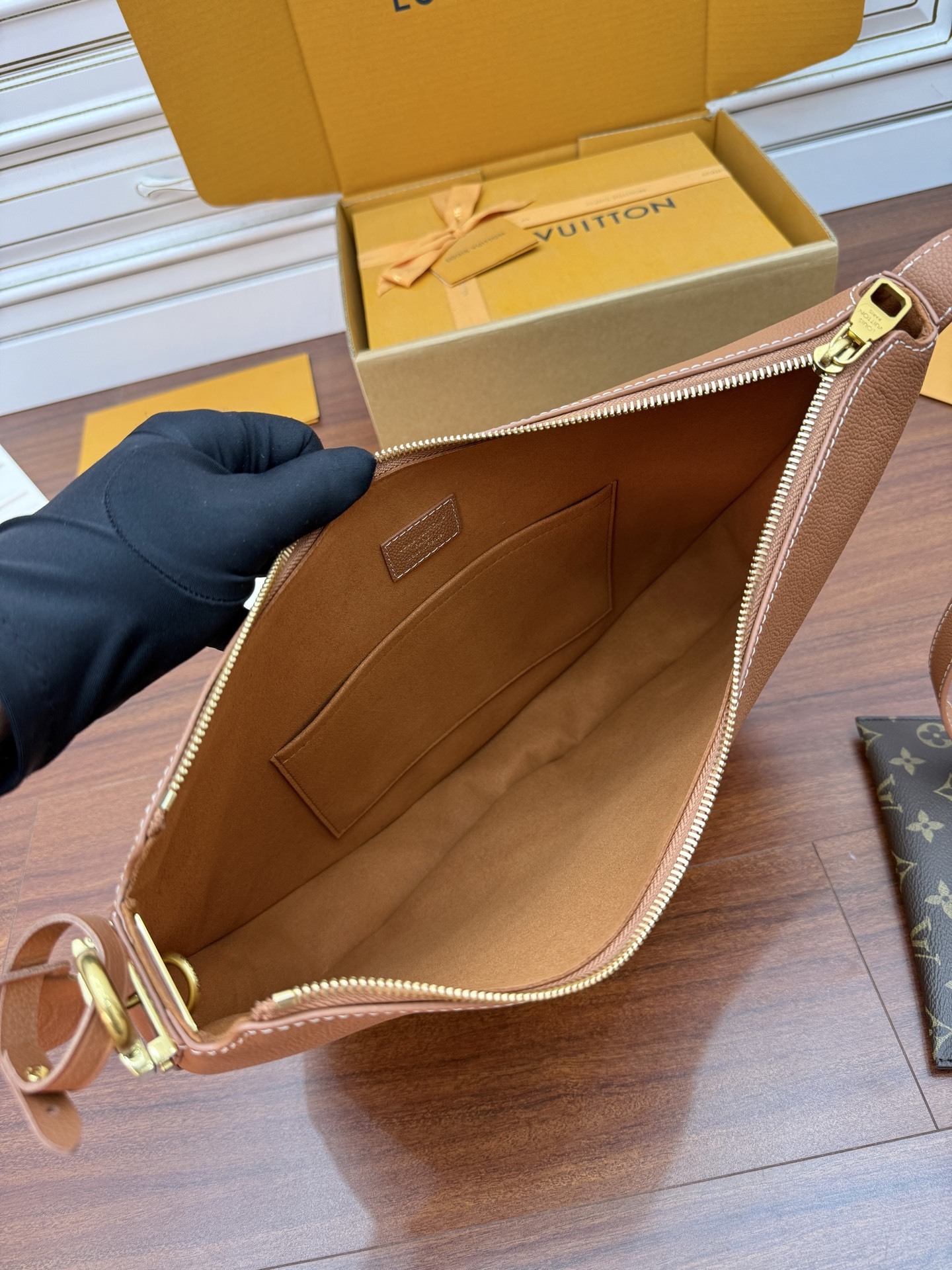 M14642私品(163动态UID )进口菱形面料 (品质第九次升级,进口原厂皮.专柜同步,动态电子芯片