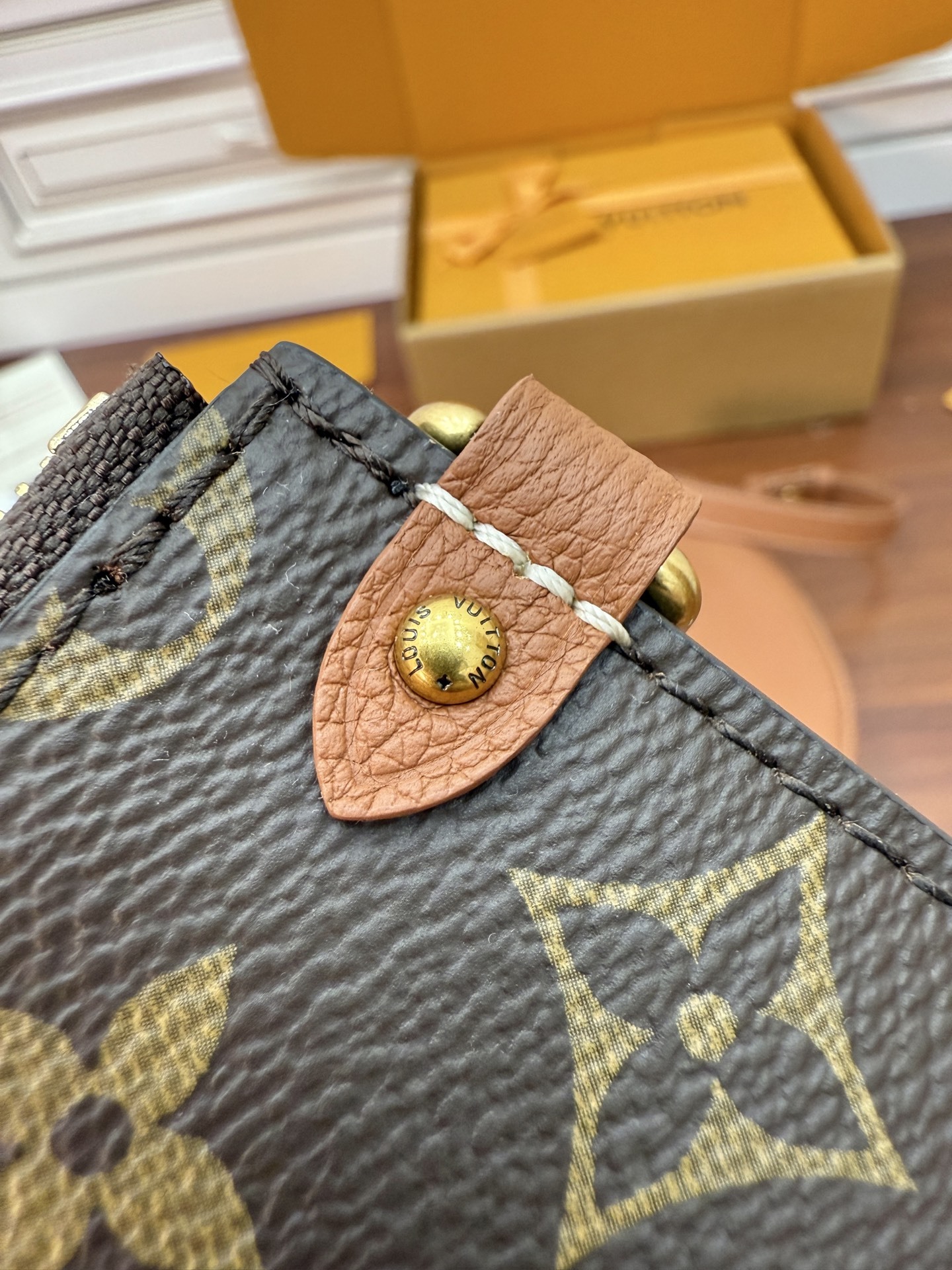 M14642私品(163动态UID )进口菱形面料 (品质第九次升级,进口原厂皮.专柜同步,动态电子芯片