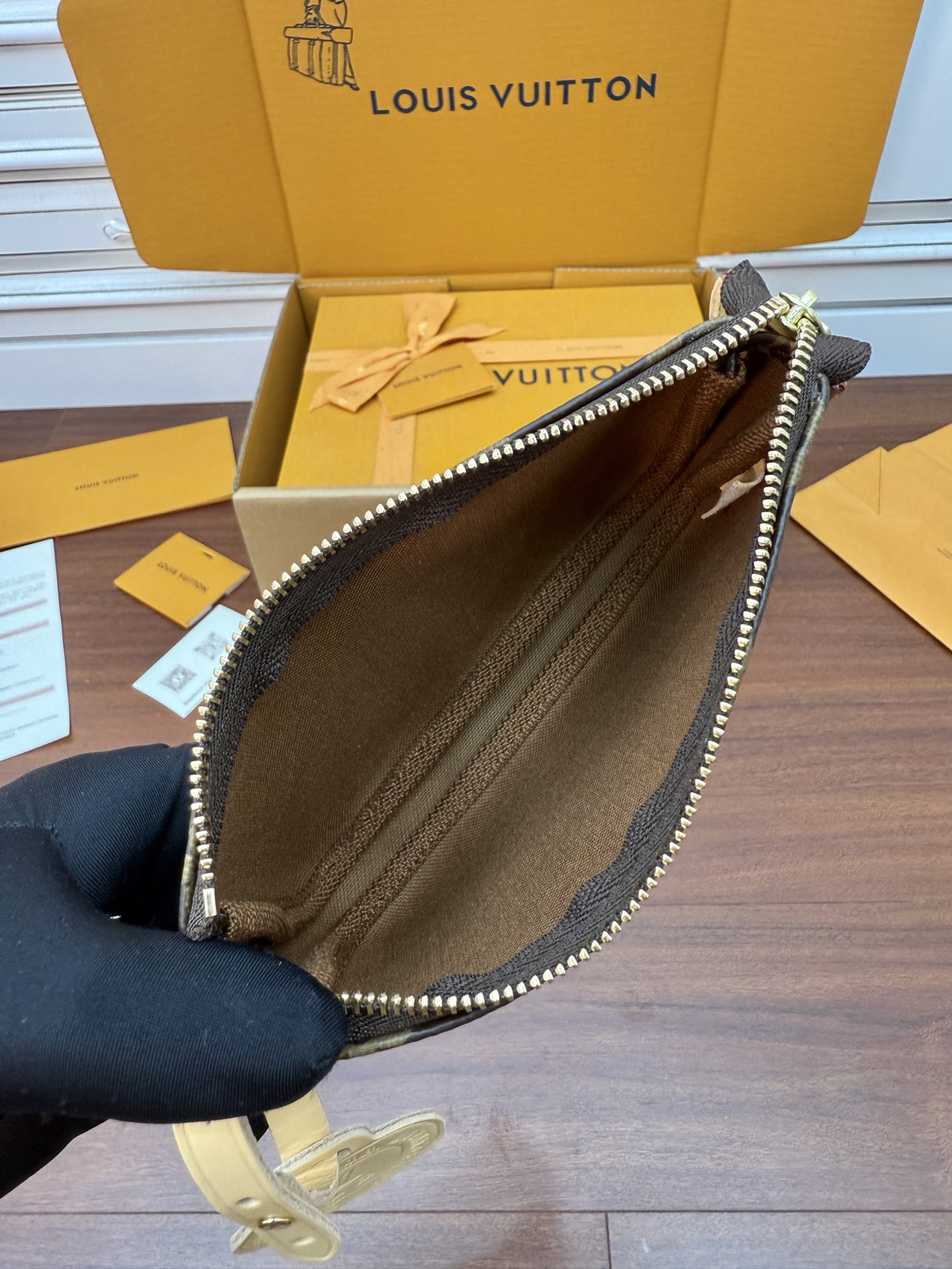 Louis Vuitton M58009 Mini Pochette Accessoires Monogram Canvas Bag 5 i1753845417564 1371 0 4