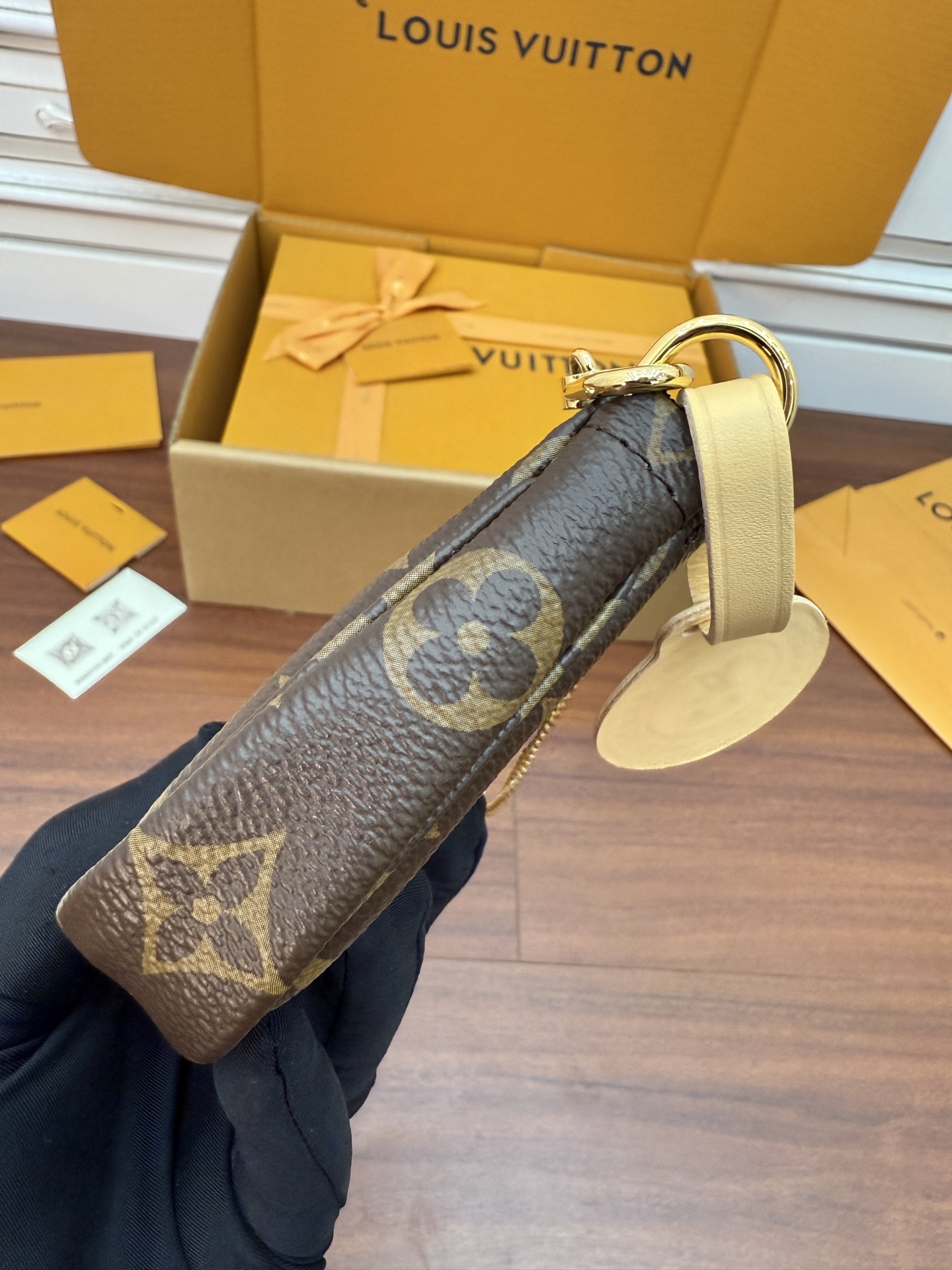 Louis Vuitton M58009 Mini Pochette Accessoires Monogram Canvas Bag 7 i1753845417705 9065 0 6