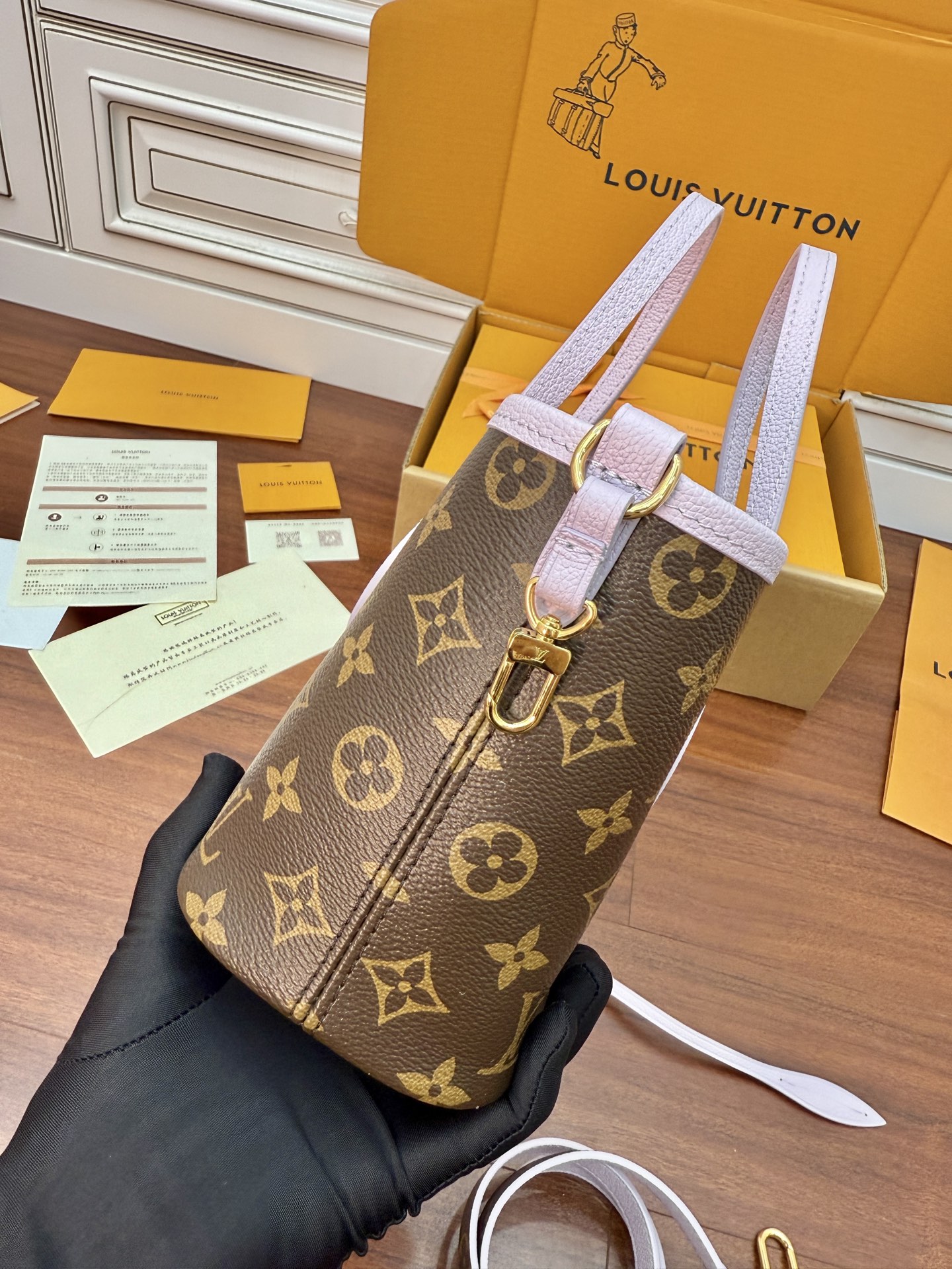 Louis Vuitton Mini Sac Plat Bag Monogram Canvas with Leather Strap 9 i1754560424769 9018 0 8