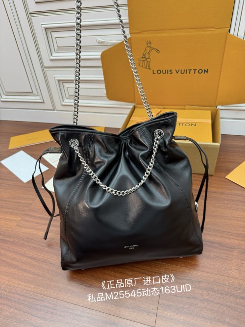 Louis Vuitton Black Leather Chain Bucket Bag, 33x24x11.5 CM, M25545 1 Louis Vuitton Black Leather Chain Bucket Bag, 33x24x11.5 CM, M25545