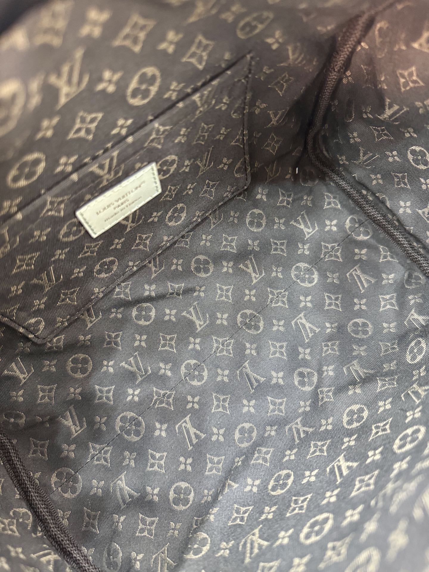 Louis Vuitton M26905 White Leather Handbag, 26x17x13.5cm, with Full Packaging 5 i1757908292902 2145 0 4