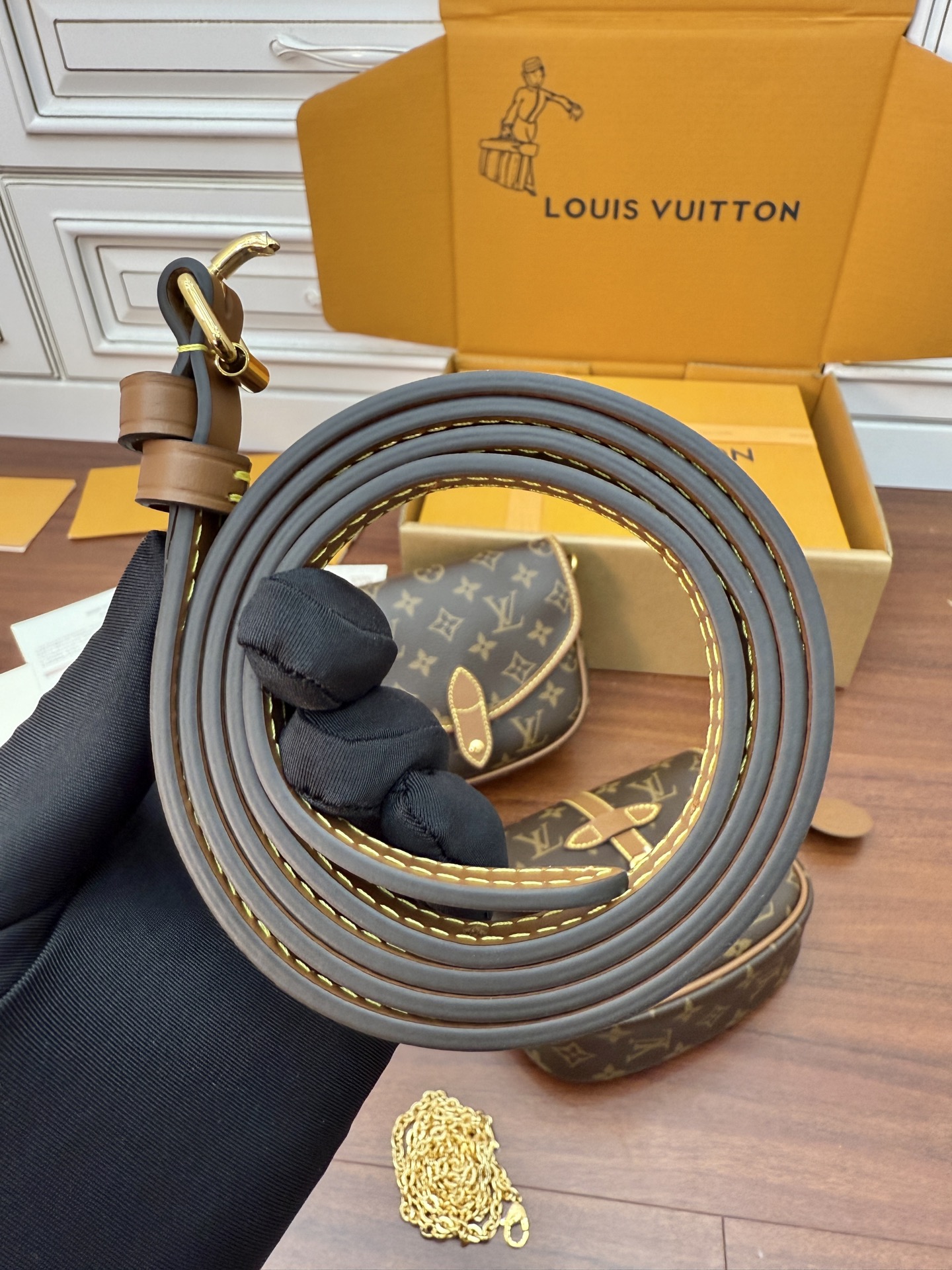 Louis Vuitton M26592 Brown Monogram Canvas Duo Messenger Crossbody Bag 6 i1758198950600 4414 0 5