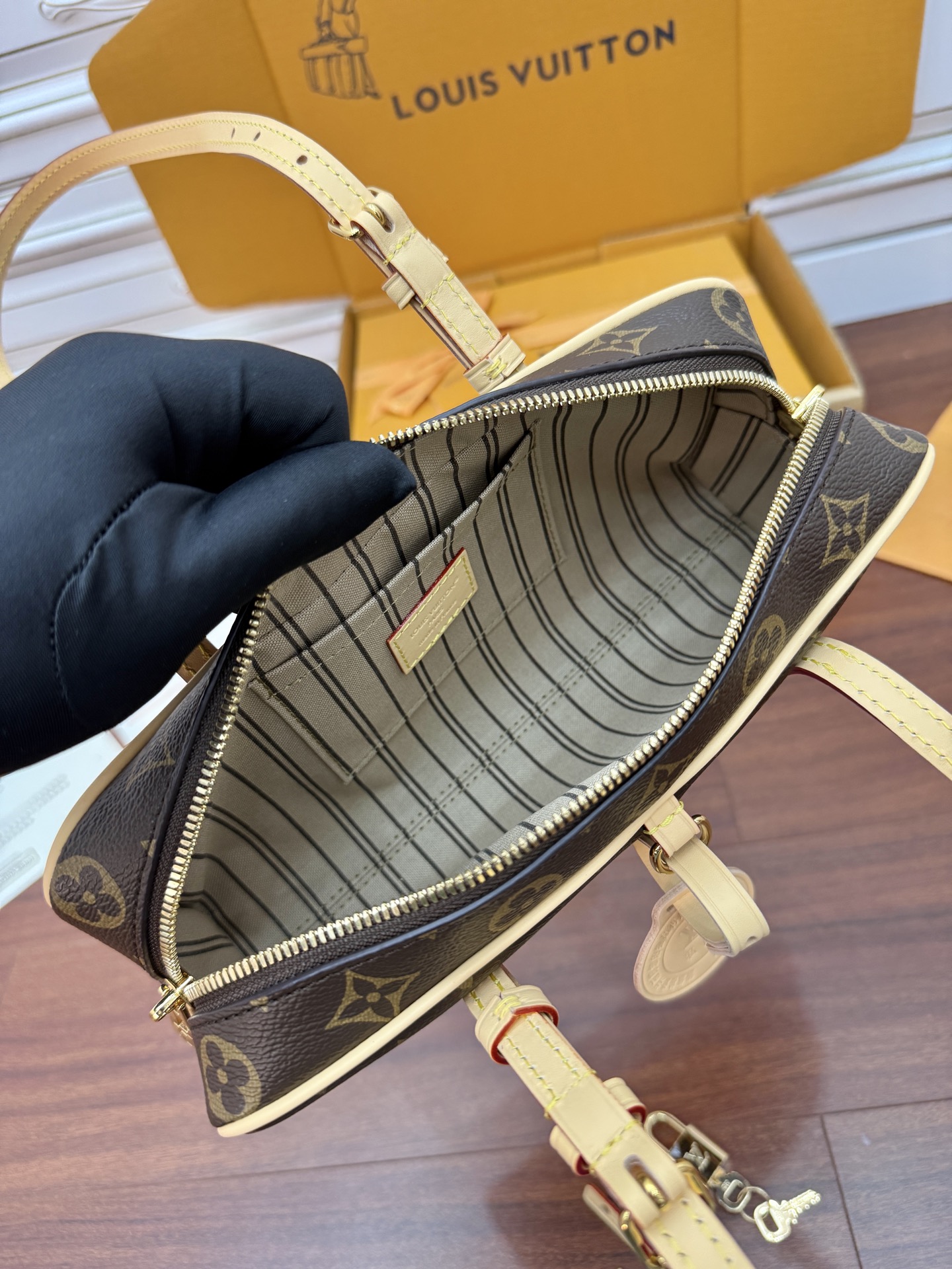 Louis Vuitton Monogram Canvas Cylinder Bag, A Timeless Icon Redefined 9 i1758859912237 1987 0 7