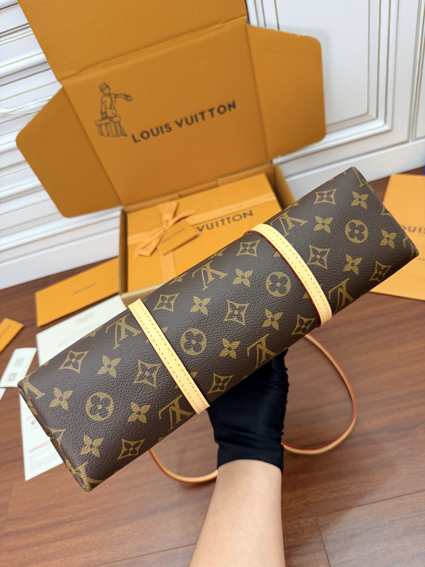 루이비통(듀티) M28951 가방 Louis Vuitton Bag 썸네일 이미지