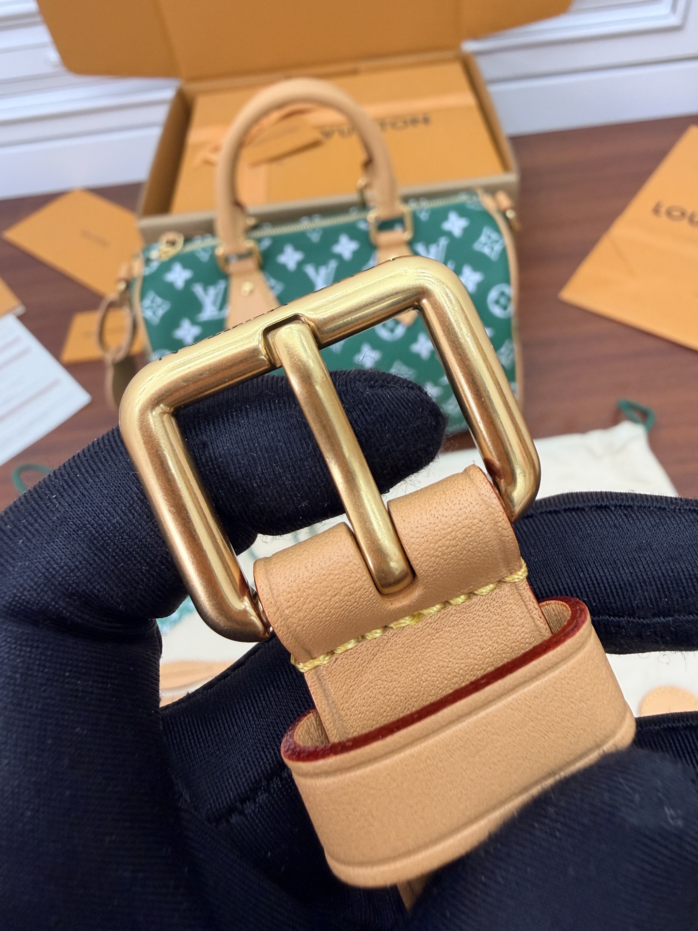 루이비통(듀티) M24423 가방 Louis Vuitton Bag 썸네일 이미지