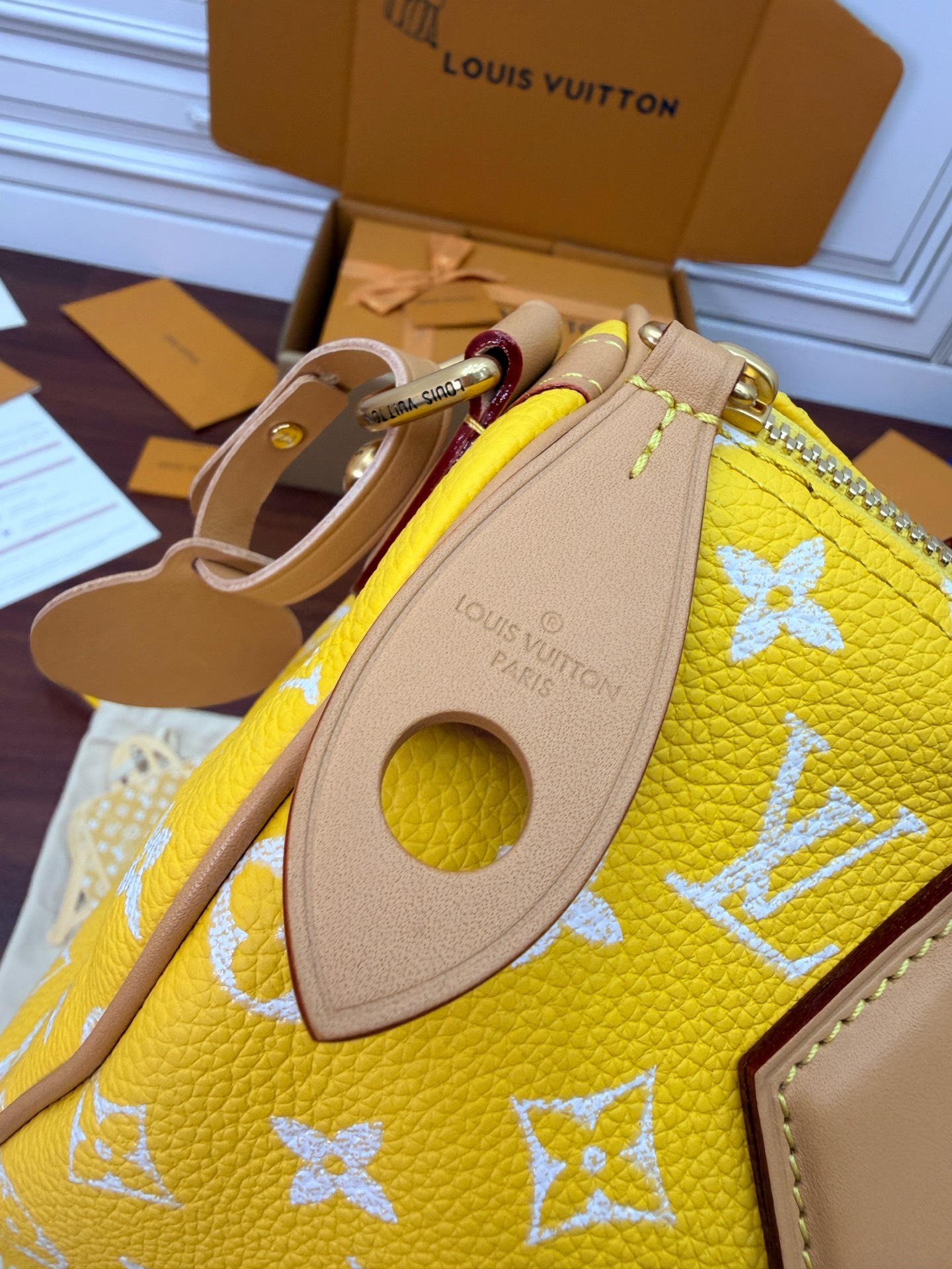 루이비통(듀티) M24426 가방 Louis Vuitton Bag 썸네일 이미지