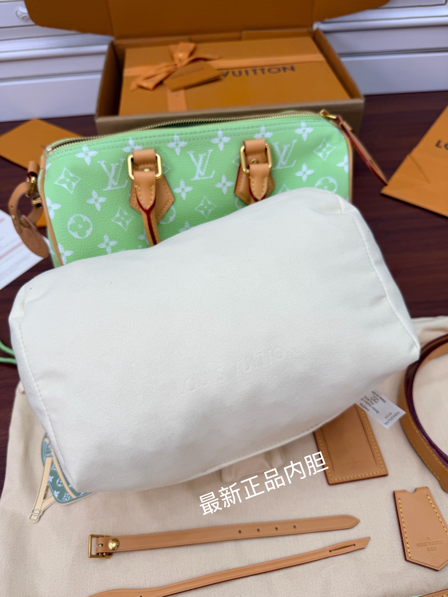 루이비통(듀티) M14064 가방 Louis Vuitton Bag 썸네일 이미지