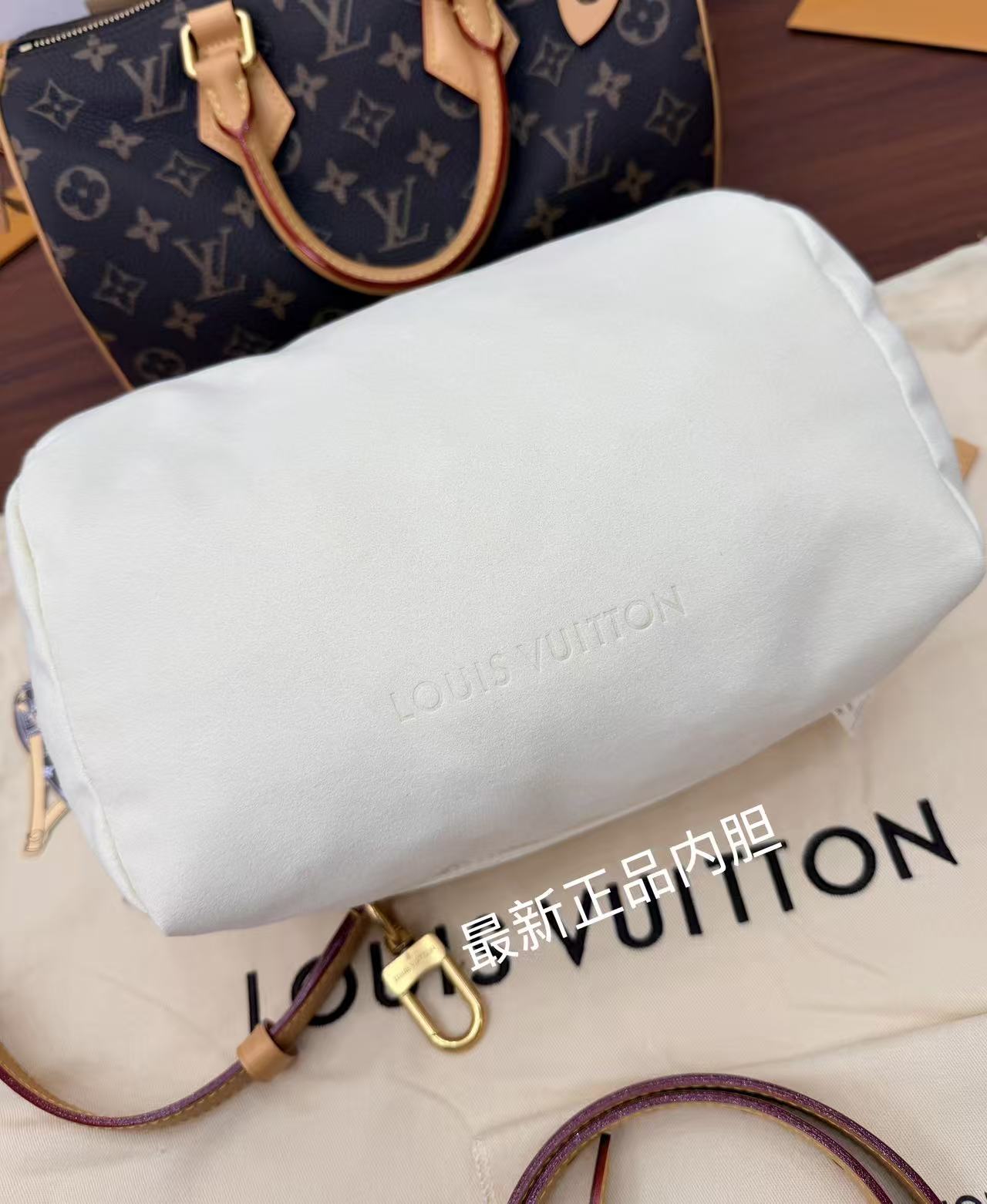 루이비통(듀티) M13915 가방 Louis Vuitton Bag 썸네일 이미지