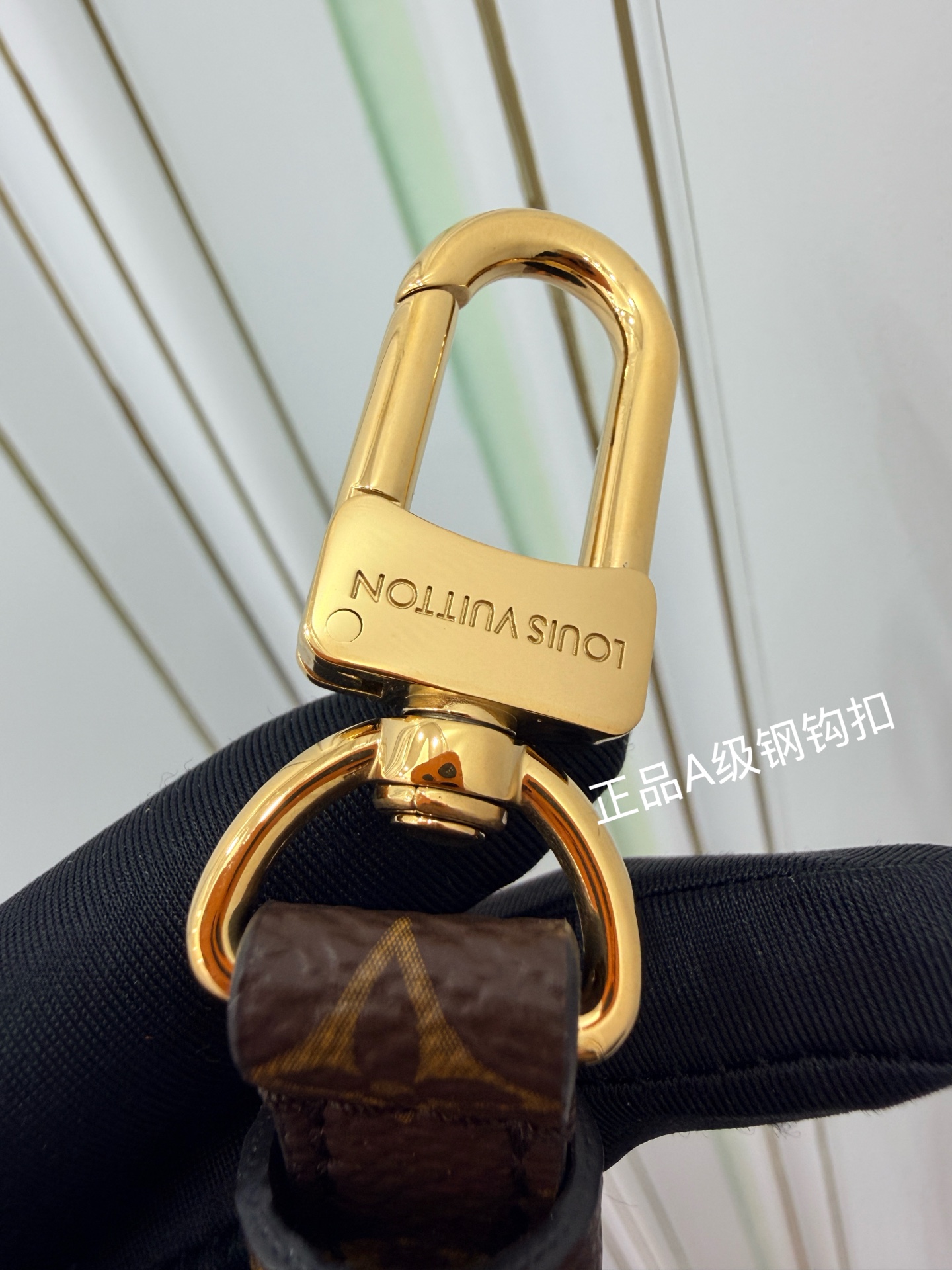 루이비통(듀티) M28029 가방 Louis Vuitton Bag 썸네일 이미지