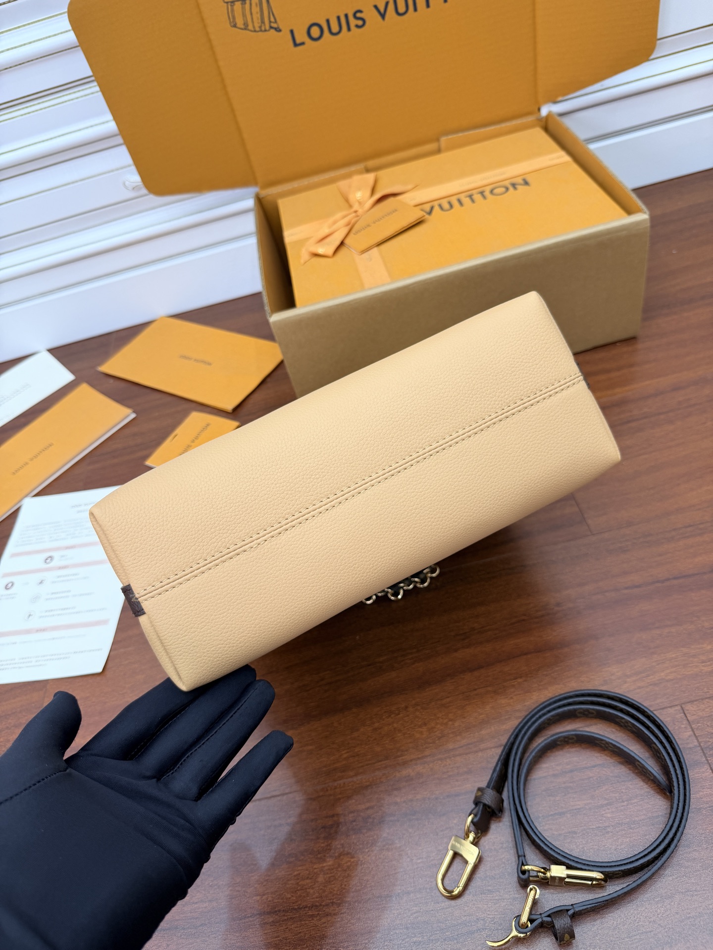 루이비통(듀티) M28029 가방 Louis Vuitton Bag 썸네일 이미지