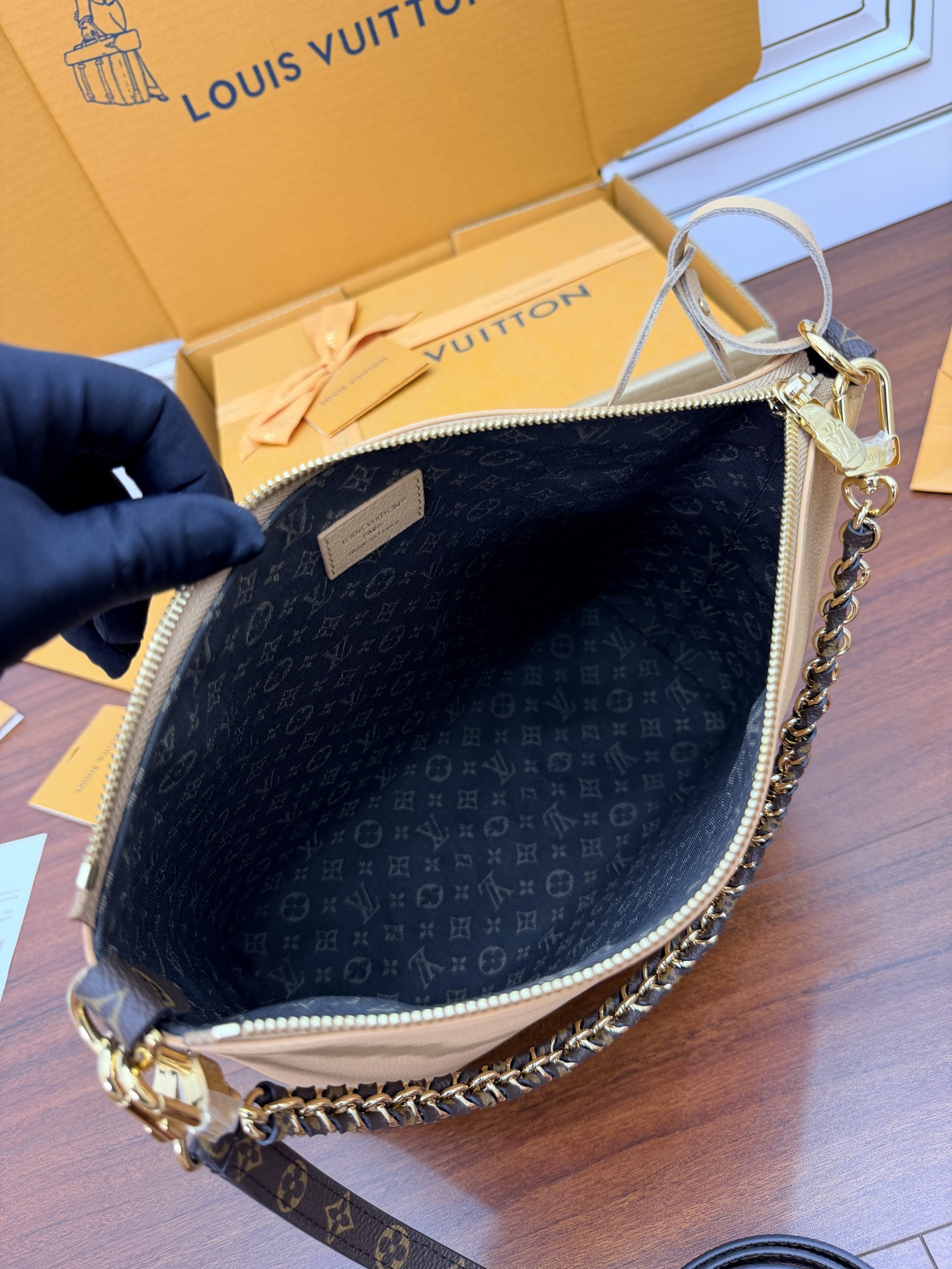 루이비통(듀티) M28029 가방 Louis Vuitton Bag 썸네일 이미지