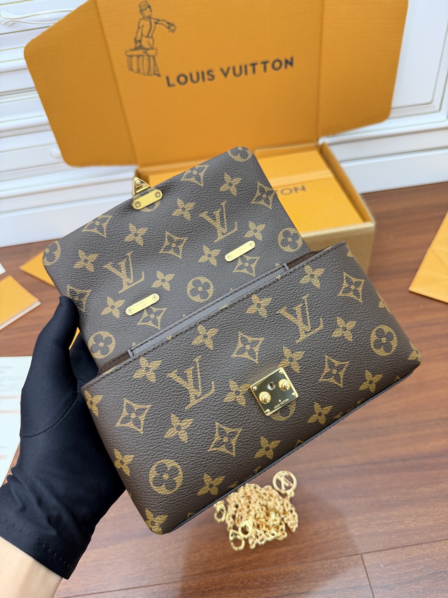 루이비통(듀티) M28426 가방 Louis Vuitton Bag 썸네일 이미지