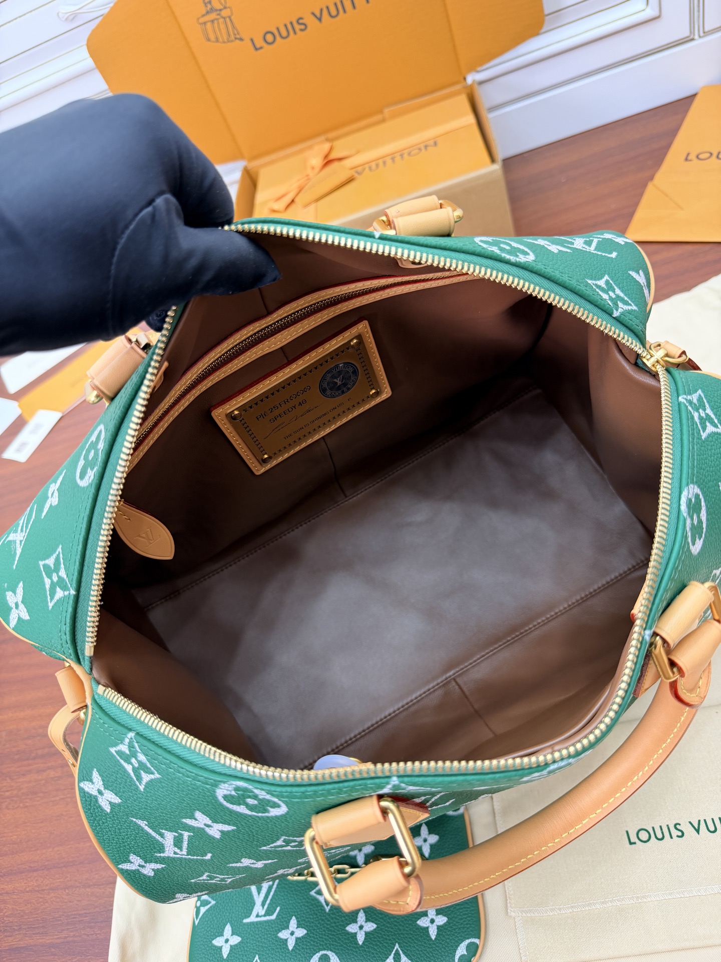 루이비통(듀티) M24417 가방 Louis Vuitton Bag 썸네일 이미지