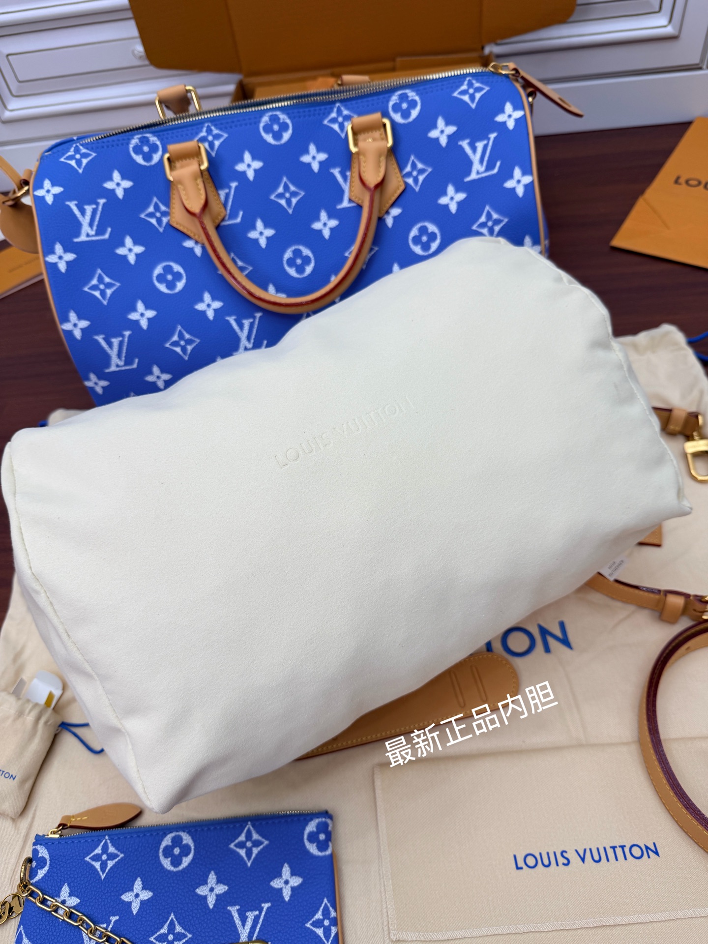 루이비통(듀티) M24418 가방 Louis Vuitton Bag 썸네일 이미지