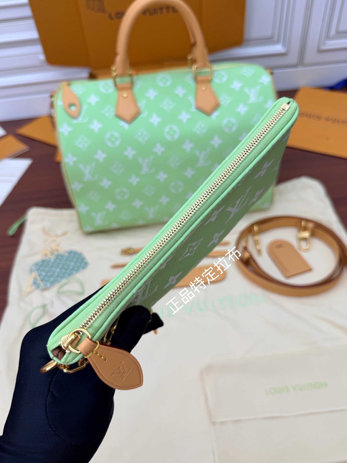 루이비통(듀티) M13921 가방 Louis Vuitton Bag 썸네일 이미지