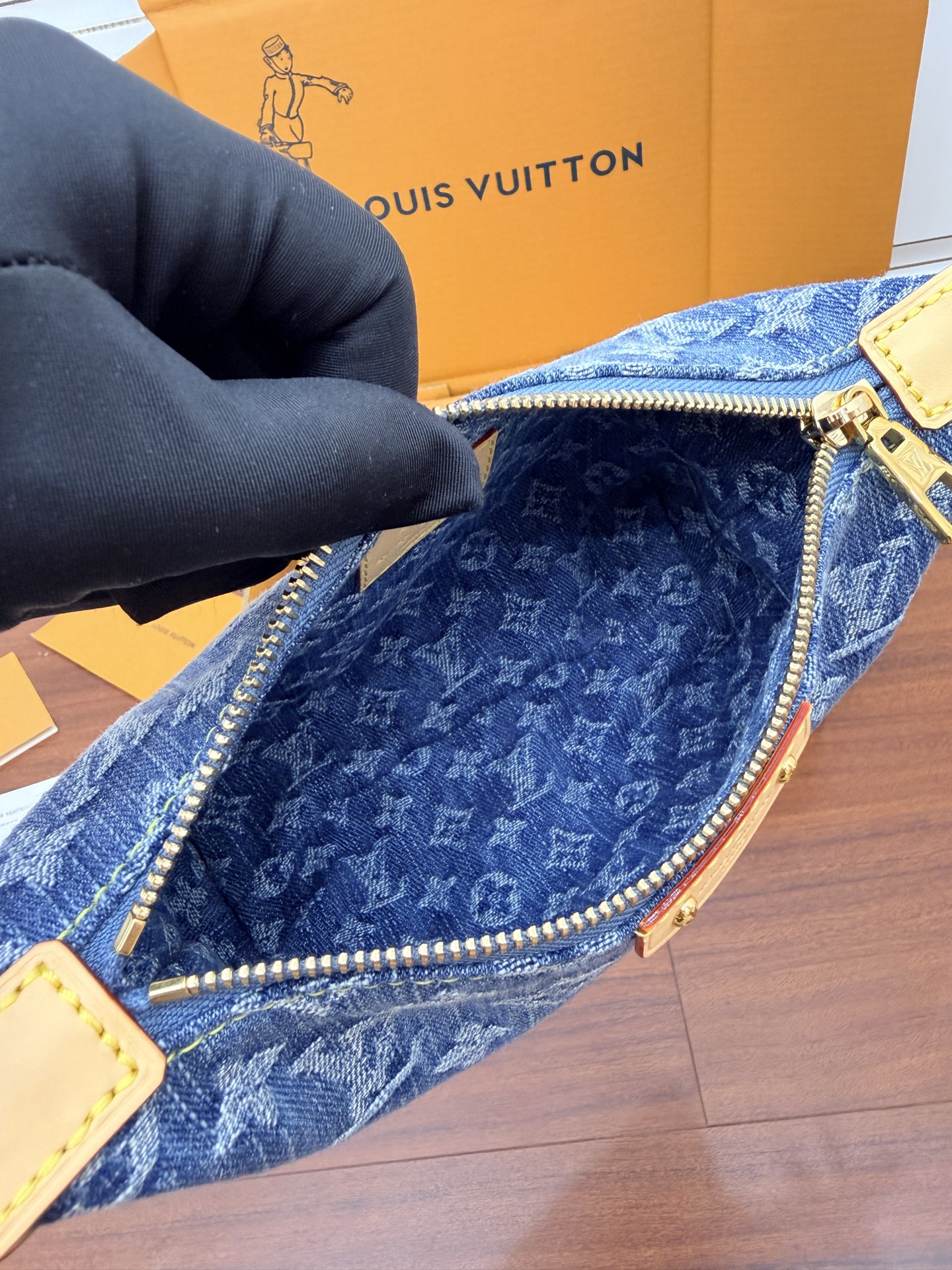 루이비통(듀티) M82949 가방 Louis Vuitton Bag 썸네일 이미지