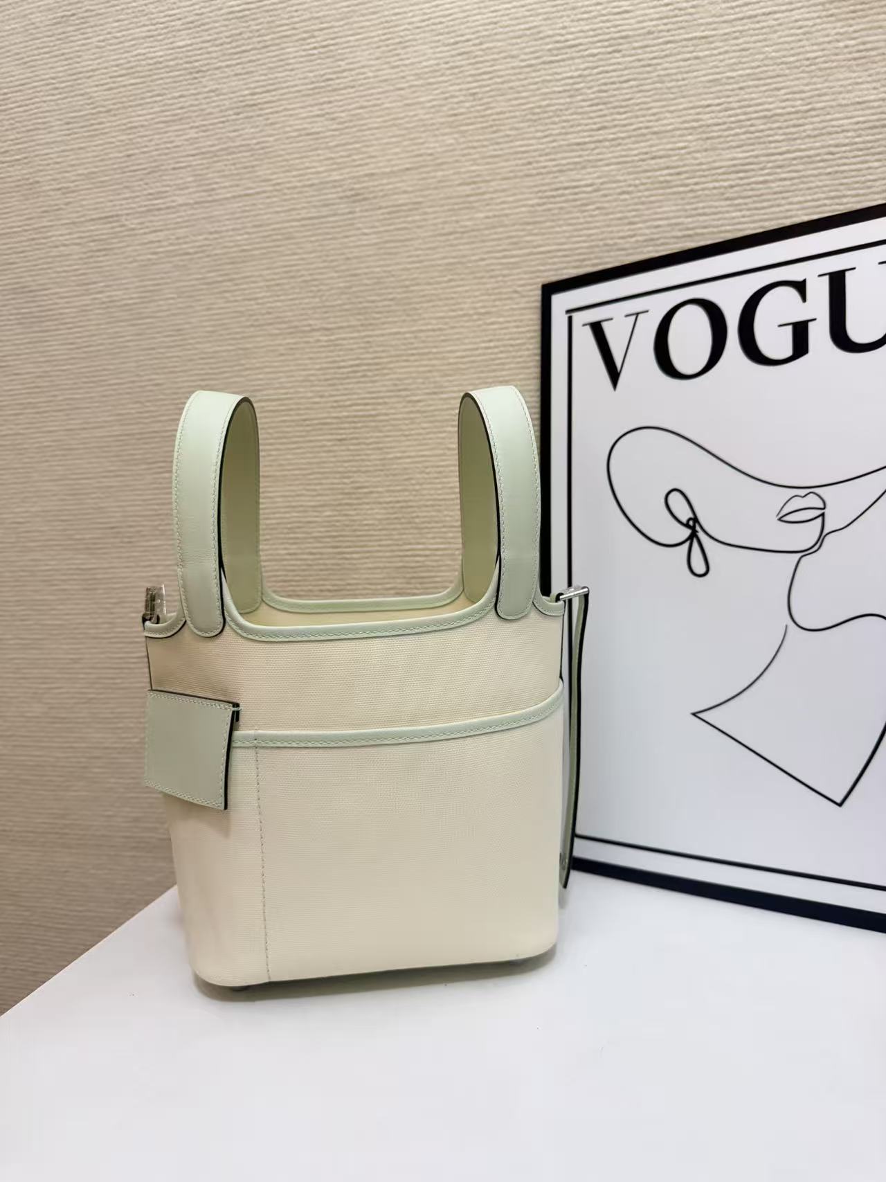 Hermes Cargo Picotin 18 Swift leather light green cream 18cm everyday