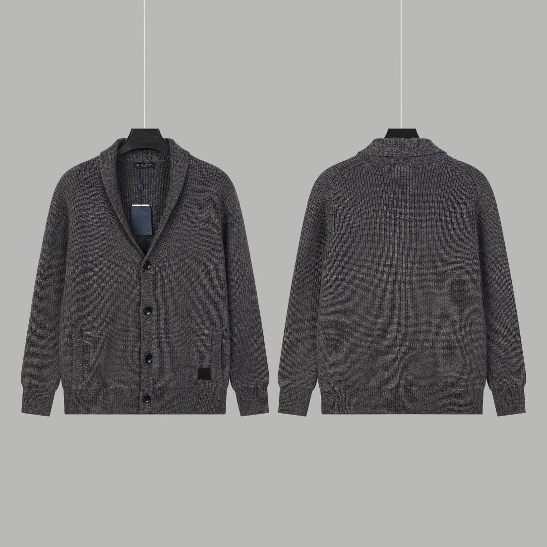 LV Coarse Knitted Sweater with Shawl Collar and Bull Horns, Marque 1.Vu**ton Déposée Leather Label - 图片 2