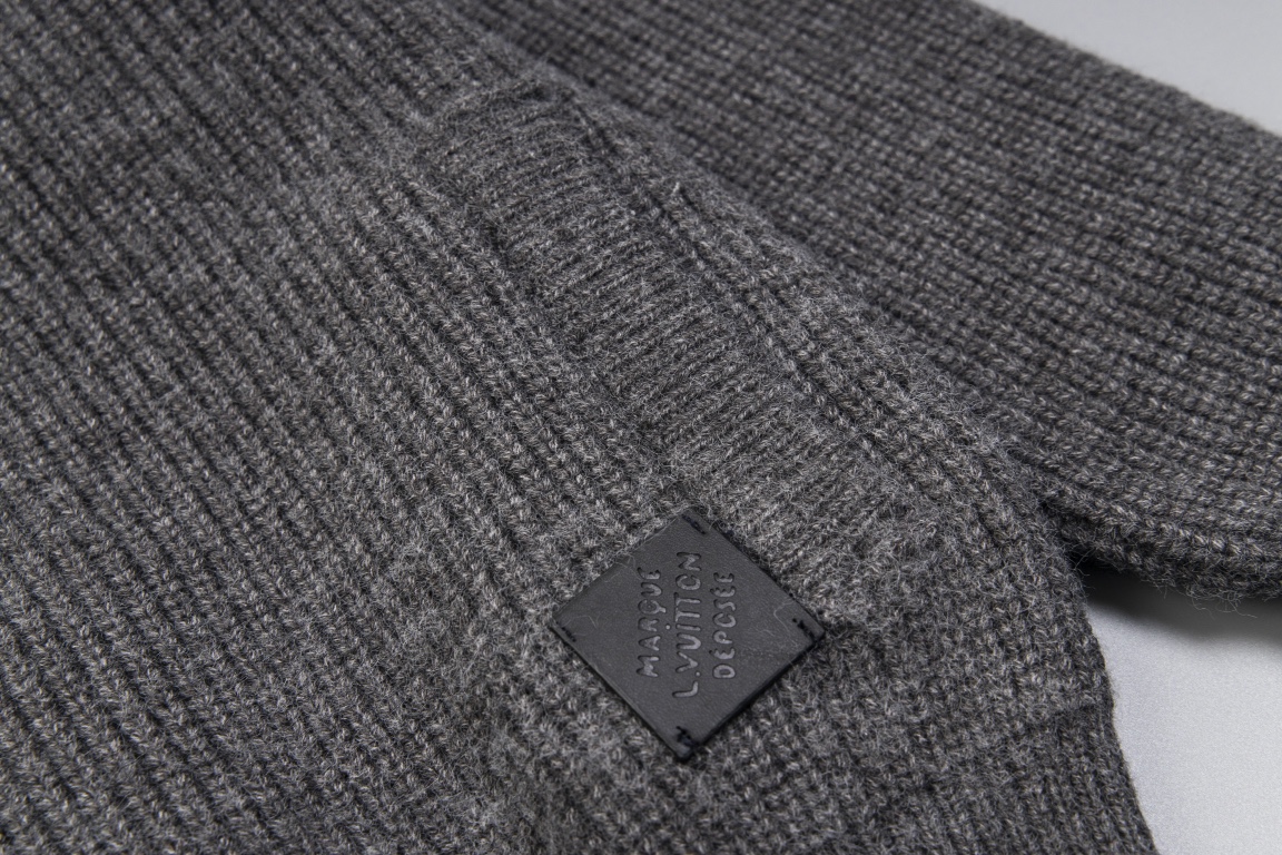 LV Coarse Knitted Sweater with Shawl Collar and Bull Horns, Marque 1.Vu**ton Déposée Leather Label - 图片 9