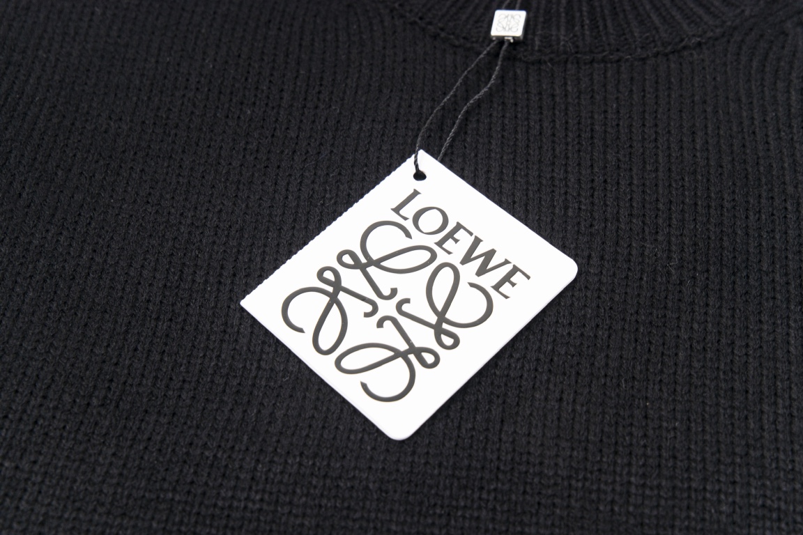 High-Density Cotton Knit Sweater with Embroidery and Round Collar – DB Handbags 5 - 图片 6