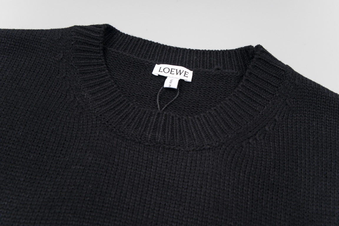 High-Density Cotton Knit Sweater with Embroidery and Round Collar – DB Handbags 5 - 图片 5