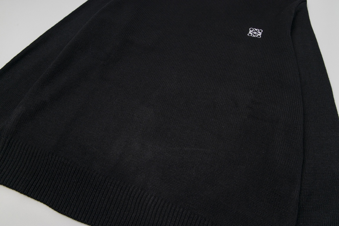 High-Density Cotton Knit Sweater with Embroidery and Round Collar – DB Handbags 5 - 图片 8