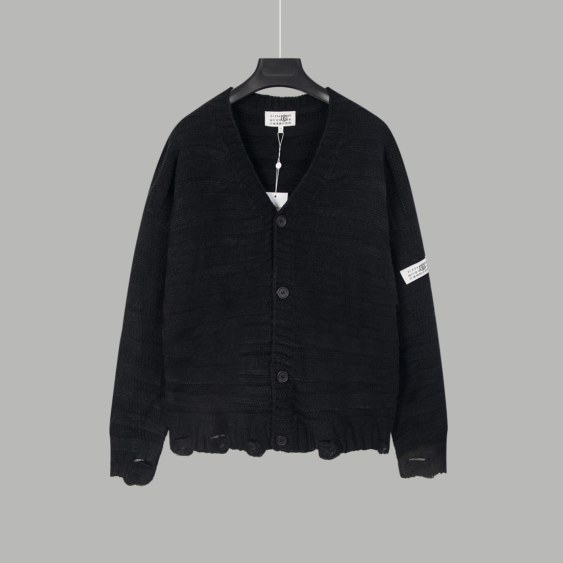 MM6 Magella Cufflinks Sweater with Handbags, Coarse Needles, Rigid Barrel. - 图片 3