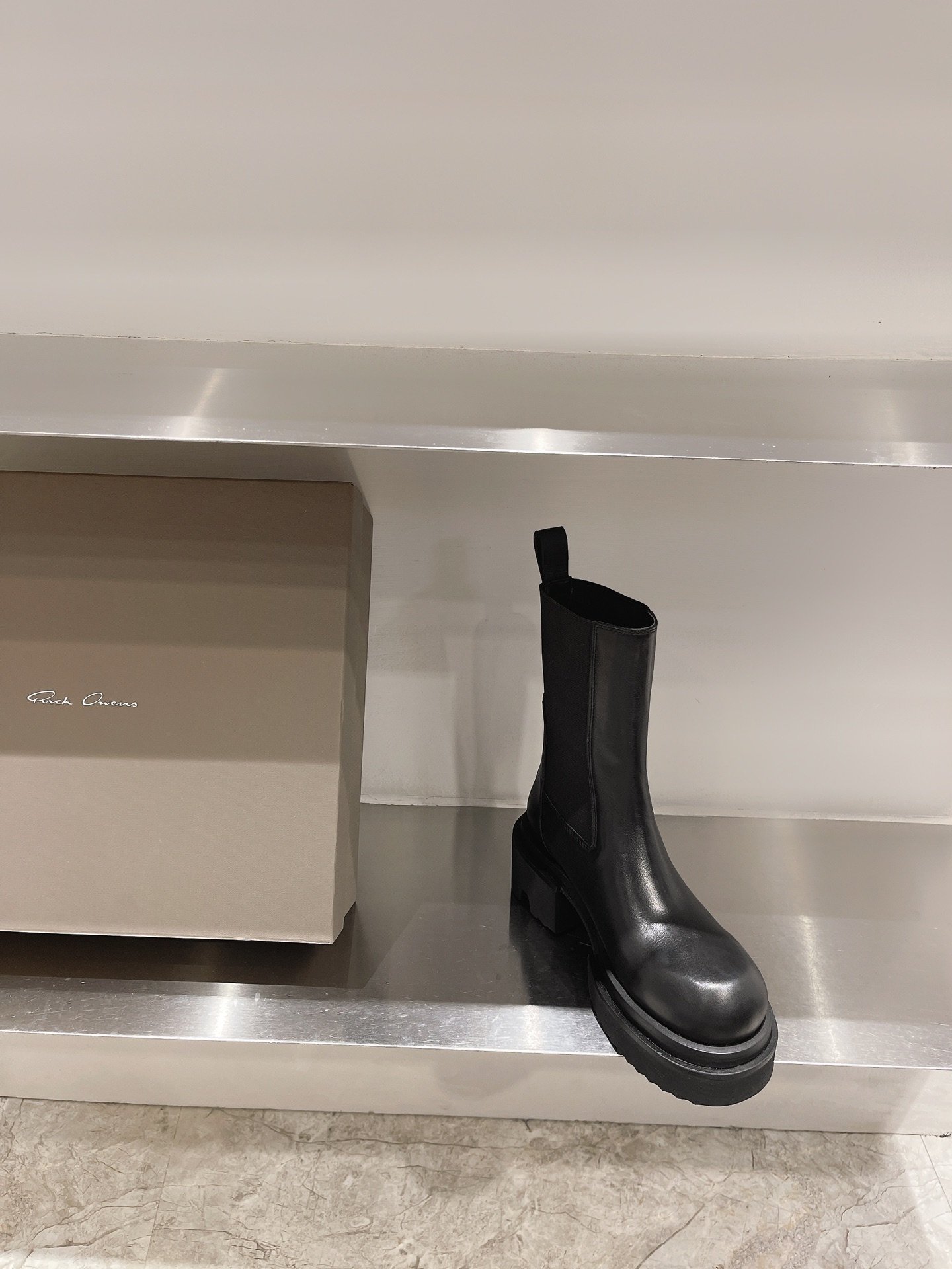 Rick Owens 2023 Euvens: Italian Husk Boots with Cow Skin Interior - 图片 6