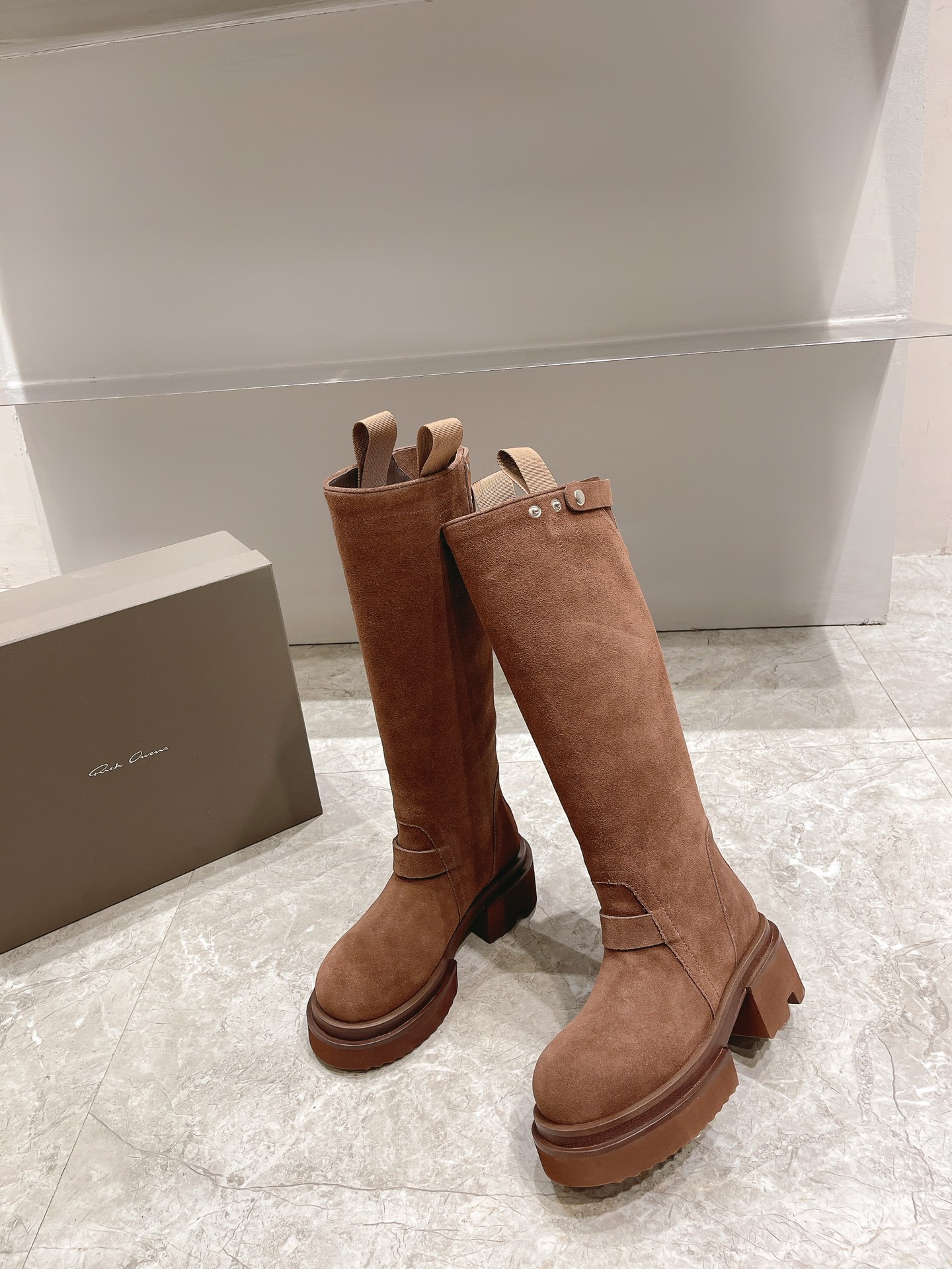 Rick Owens 2023 Euvens Boots: Italian Husk Fabrication, Cow Skin Interior, Original Skin Sole. - 图片 3