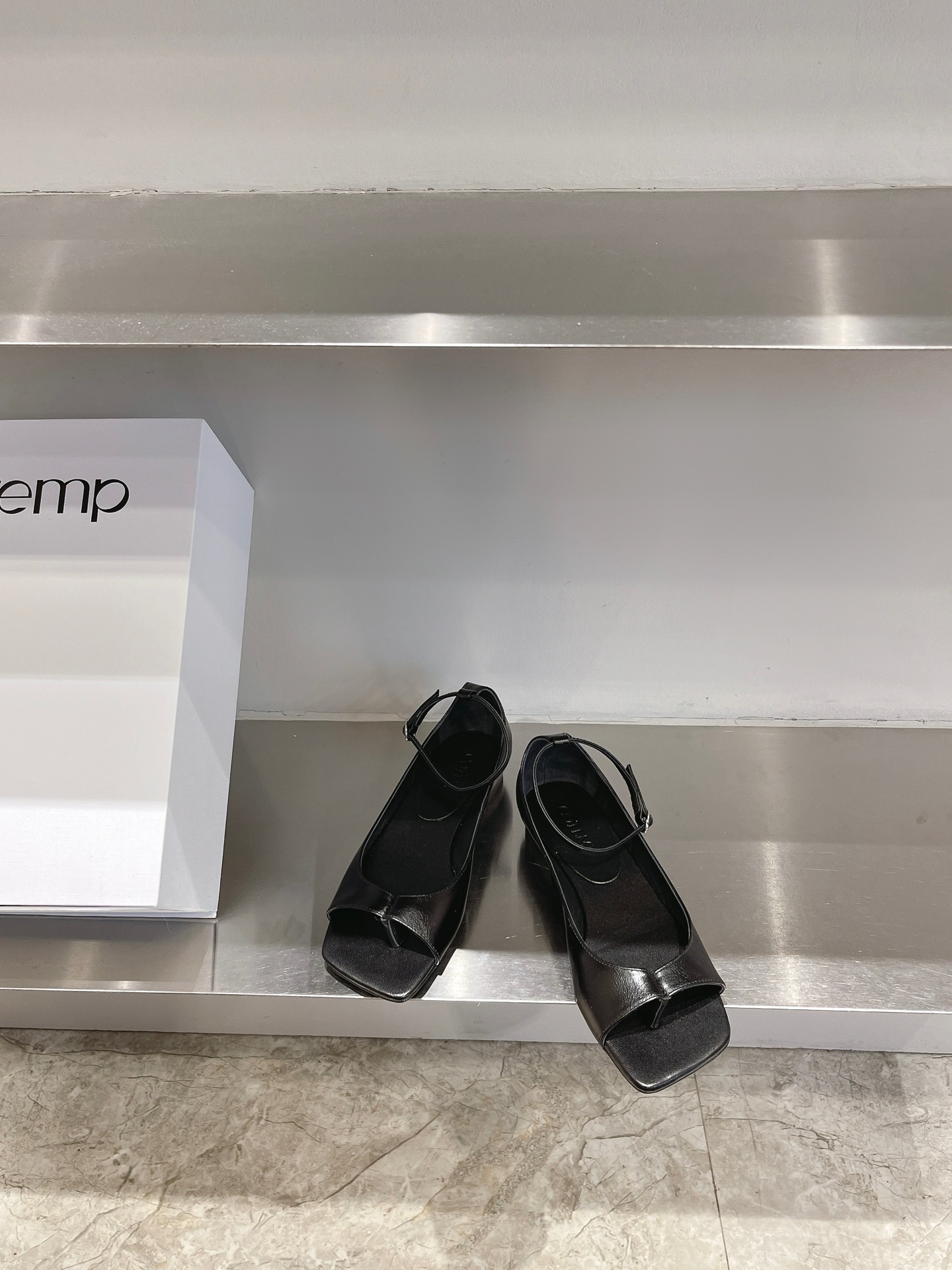 “24AW Italian Sheepskin Shoes: New Coloured Collection with Classic Gas” - 图片 4