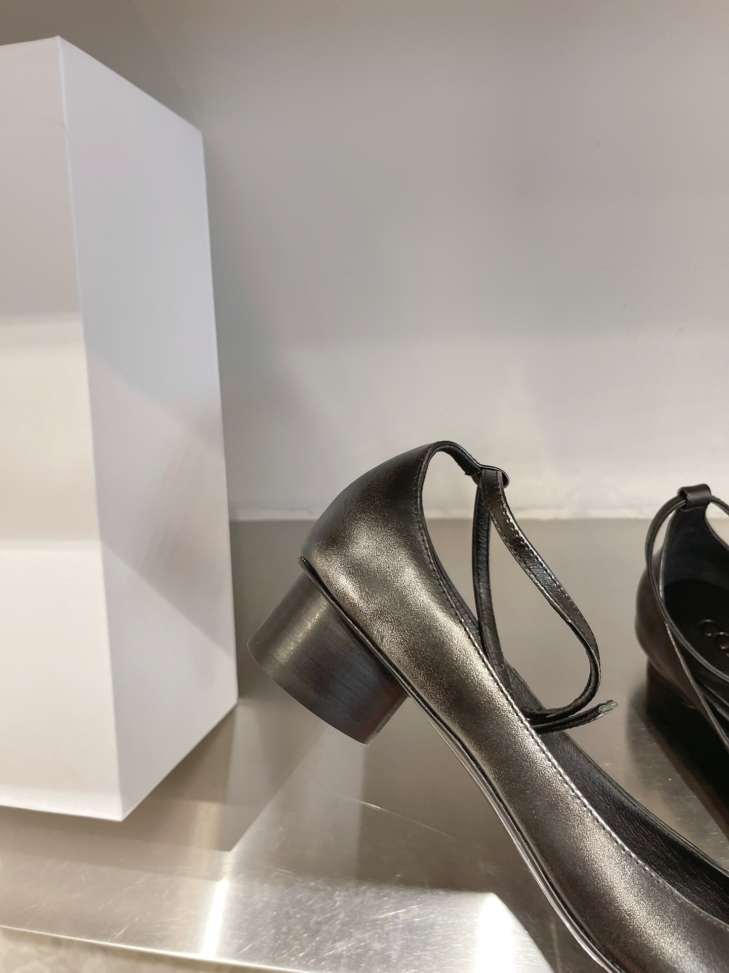 Cotem 24AW Italian Sheepskin Shoes: New Colours for Spring - 图片 6