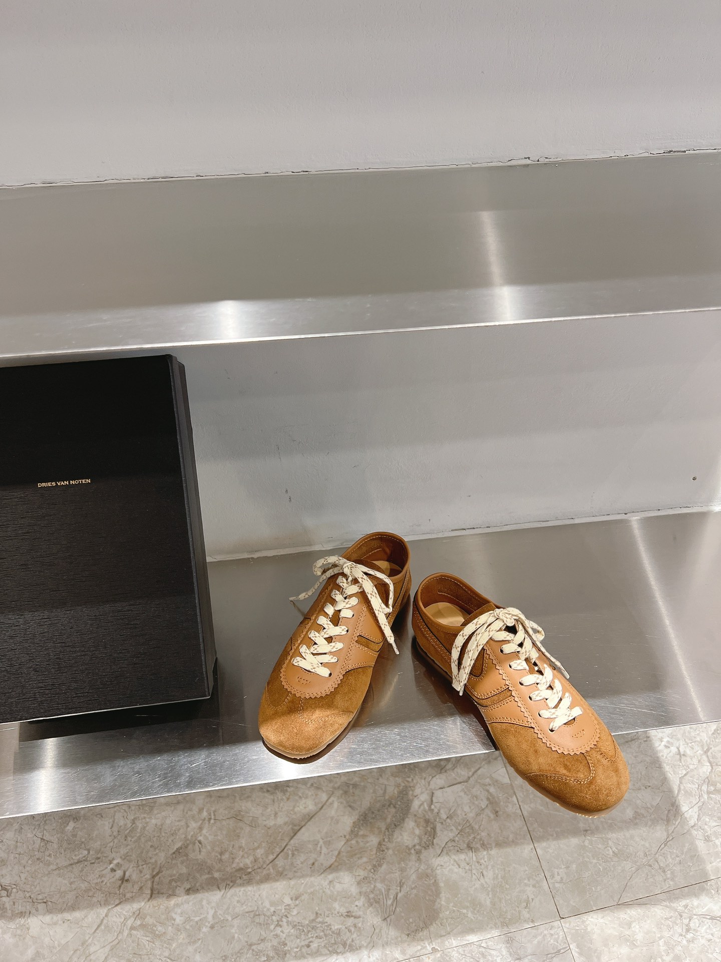 Dries Van Noten Jr. DVDR German Marathon Sneakers with Unique Design and High Quality Materials - 图片 4