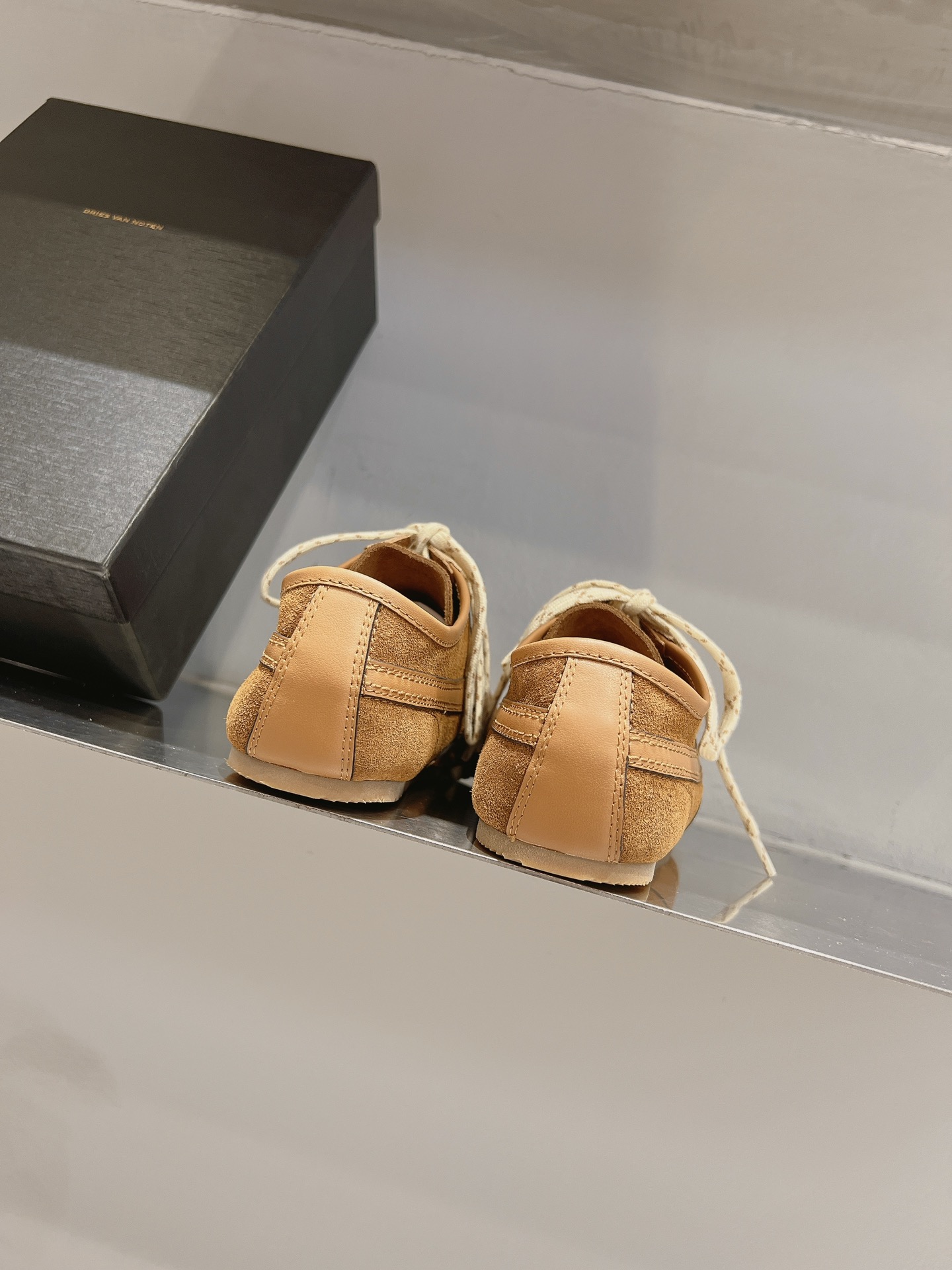 Dries Van Noten Jr. DVDR German Marathon Sneakers with Unique Design and High Quality Materials - 图片 7