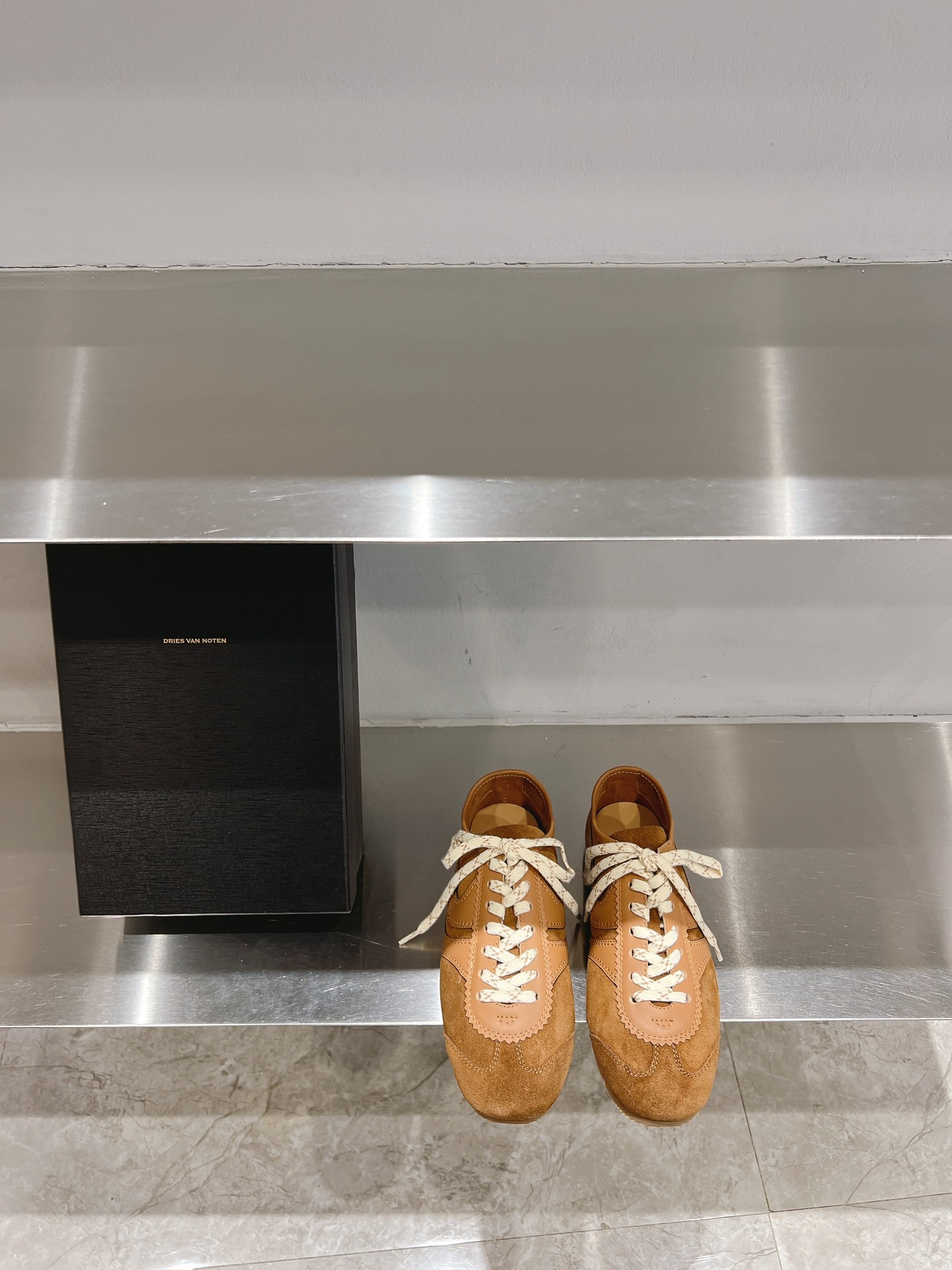 Dries Van Noten Jr. DVDR German Marathon Sneakers with Unique Design and High Quality Materials