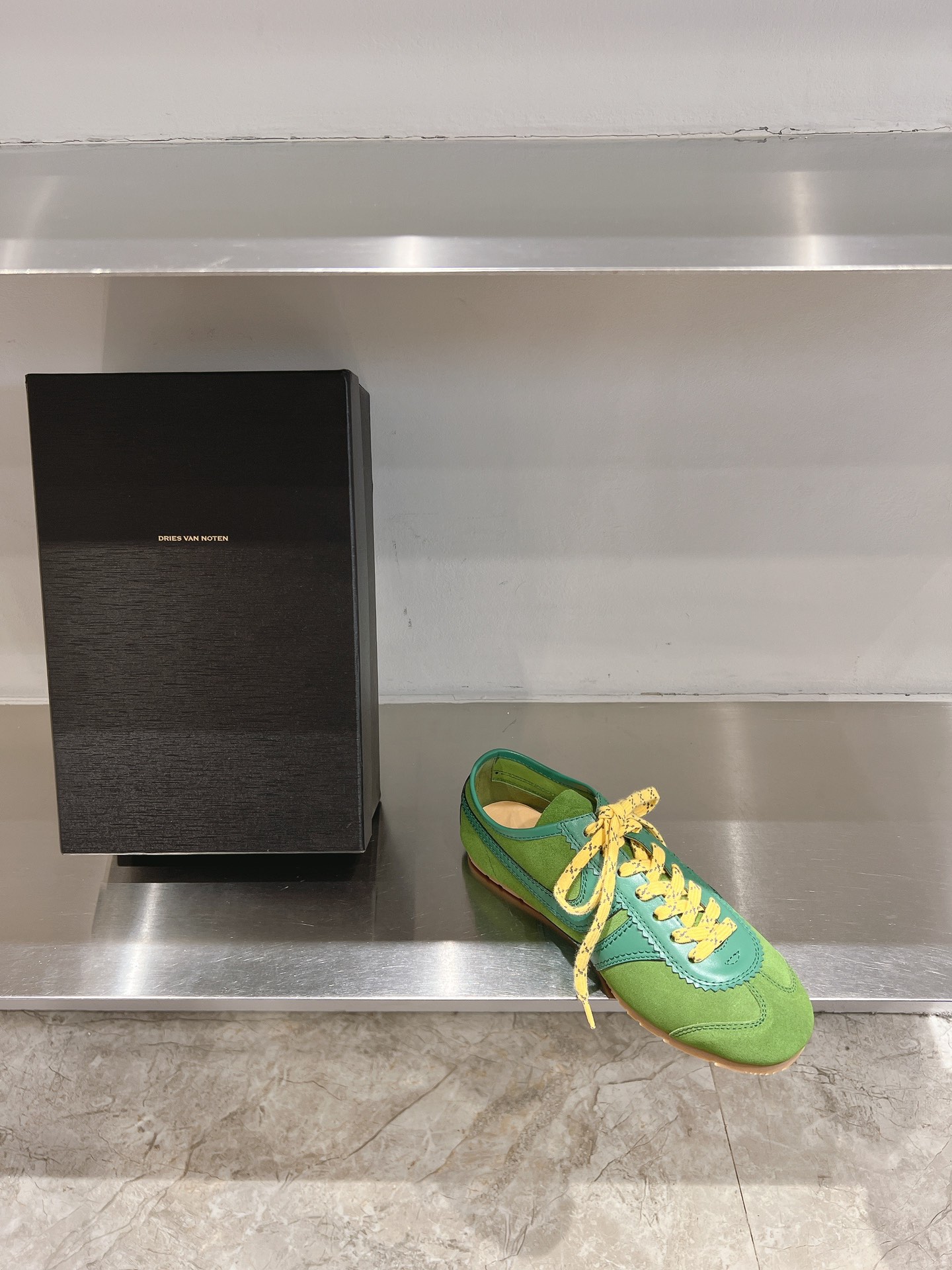 Dries Van Noten Jr. DVDR German Sneakers: Marathon Prototype with Unique Design and High Quality Materials. - 图片 6