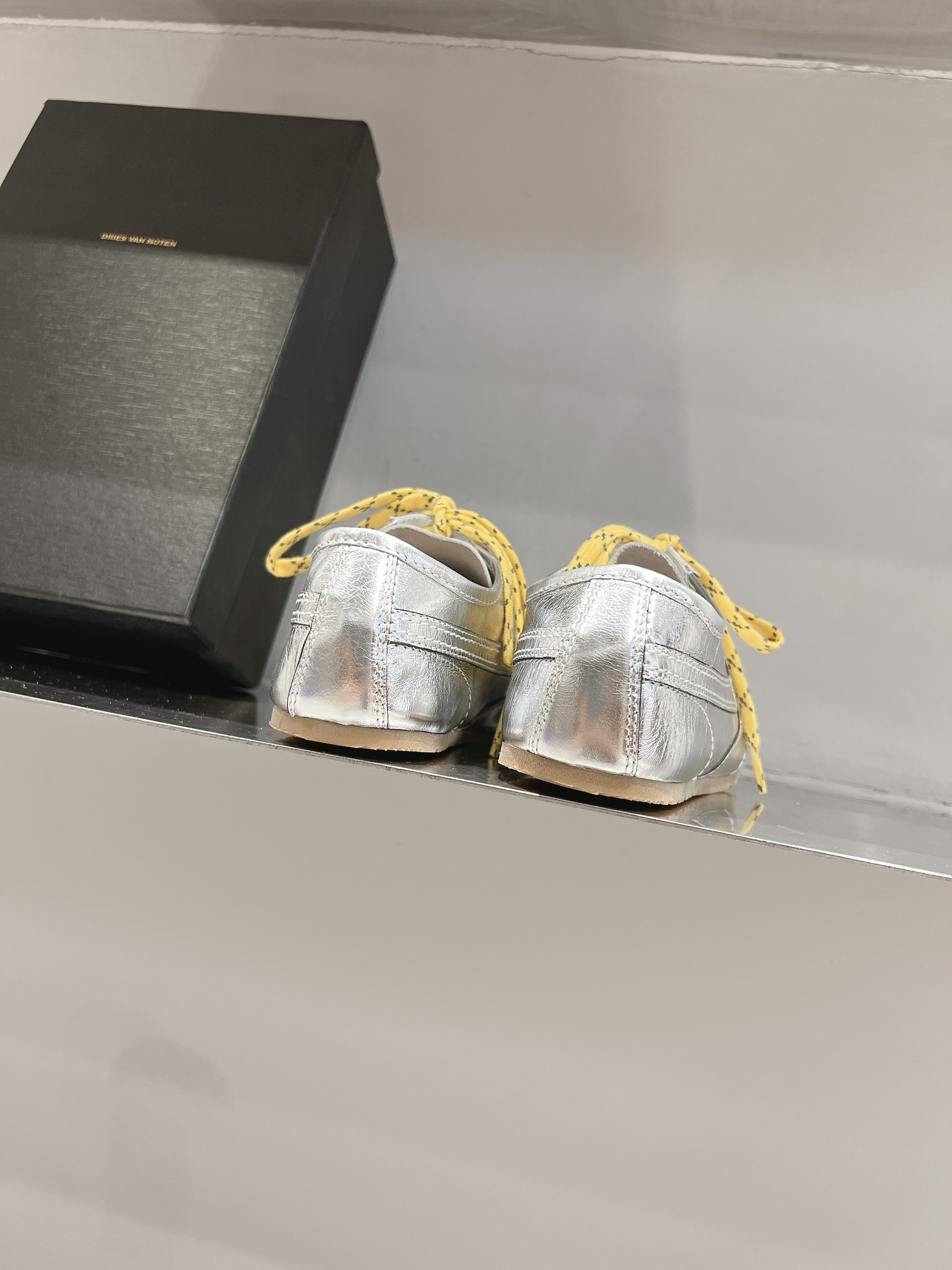 Dries Van Noten Jr. DVDR German Sneakers for Couples: Marathon Leisure Style. - 图片 8