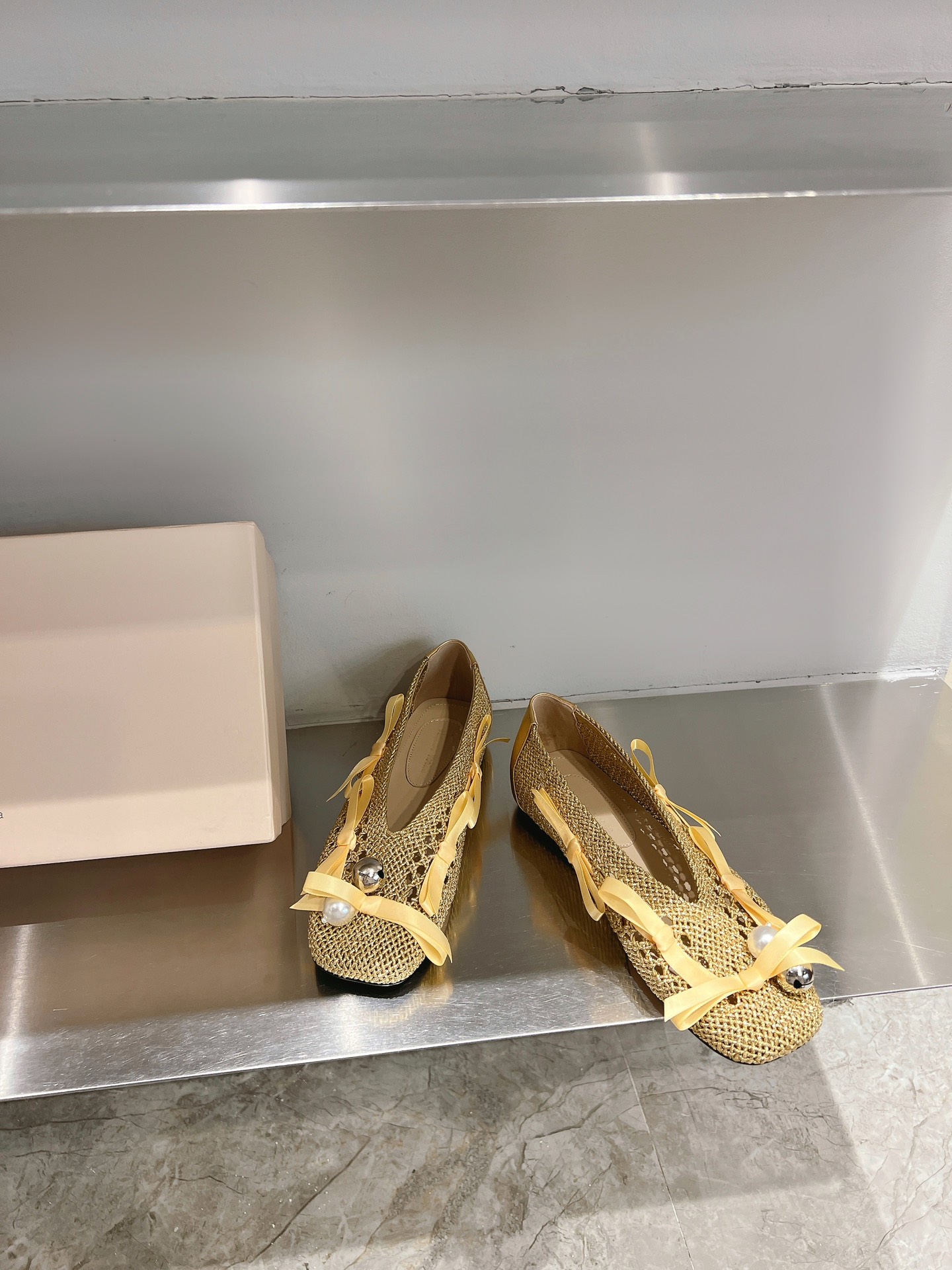 Title: Simone Rocha 24-Spring-Summer Ballet Shoe Collection Summary Summary: Unique romantic crochet shoes with plum pearls, butterflies, and Italian fabrics in sizes 35-39. Size - 图片 3