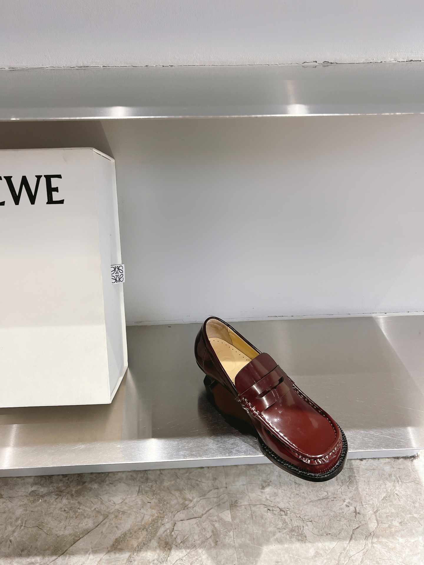 Loewe 2024 Shoe Collection: Campo Mary Jane with Retro Sculptures - 图片 6