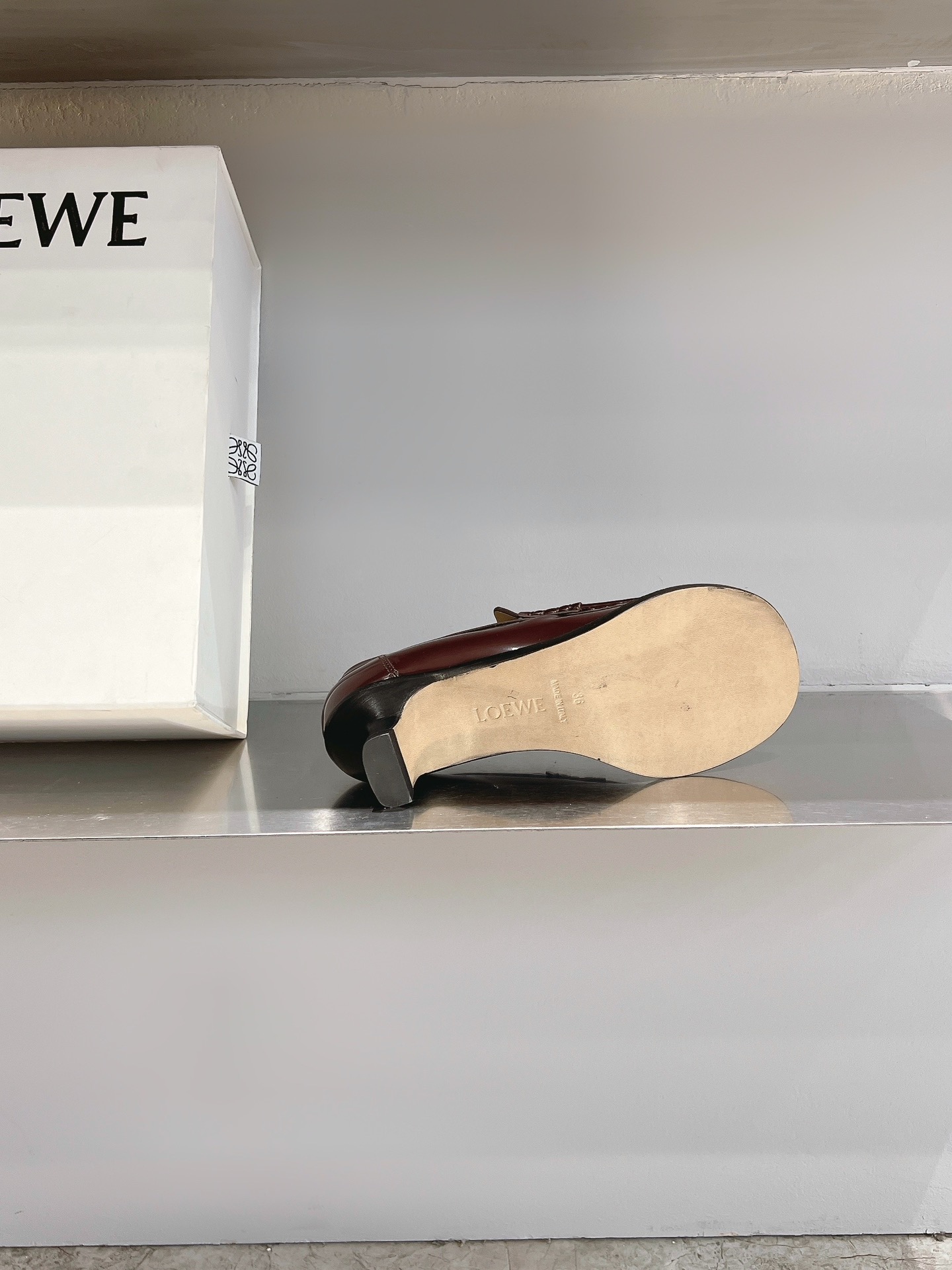 Loewe 2024 Shoe Collection: Campo Mary Jane with Retro Sculptures - 图片 9