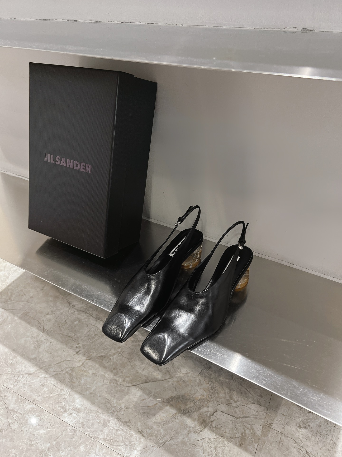JIL SANDER 24 SS Crystal Single Shoe Collection: Light, Comfortable, Elegant, and Unique - 图片 4