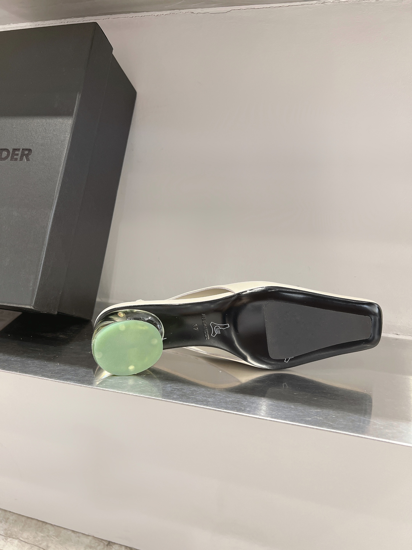JIL SANDER 24 SS Crystal Single Shoe Collection: Comfortable, Elegant, Unique Designs - 图片 8