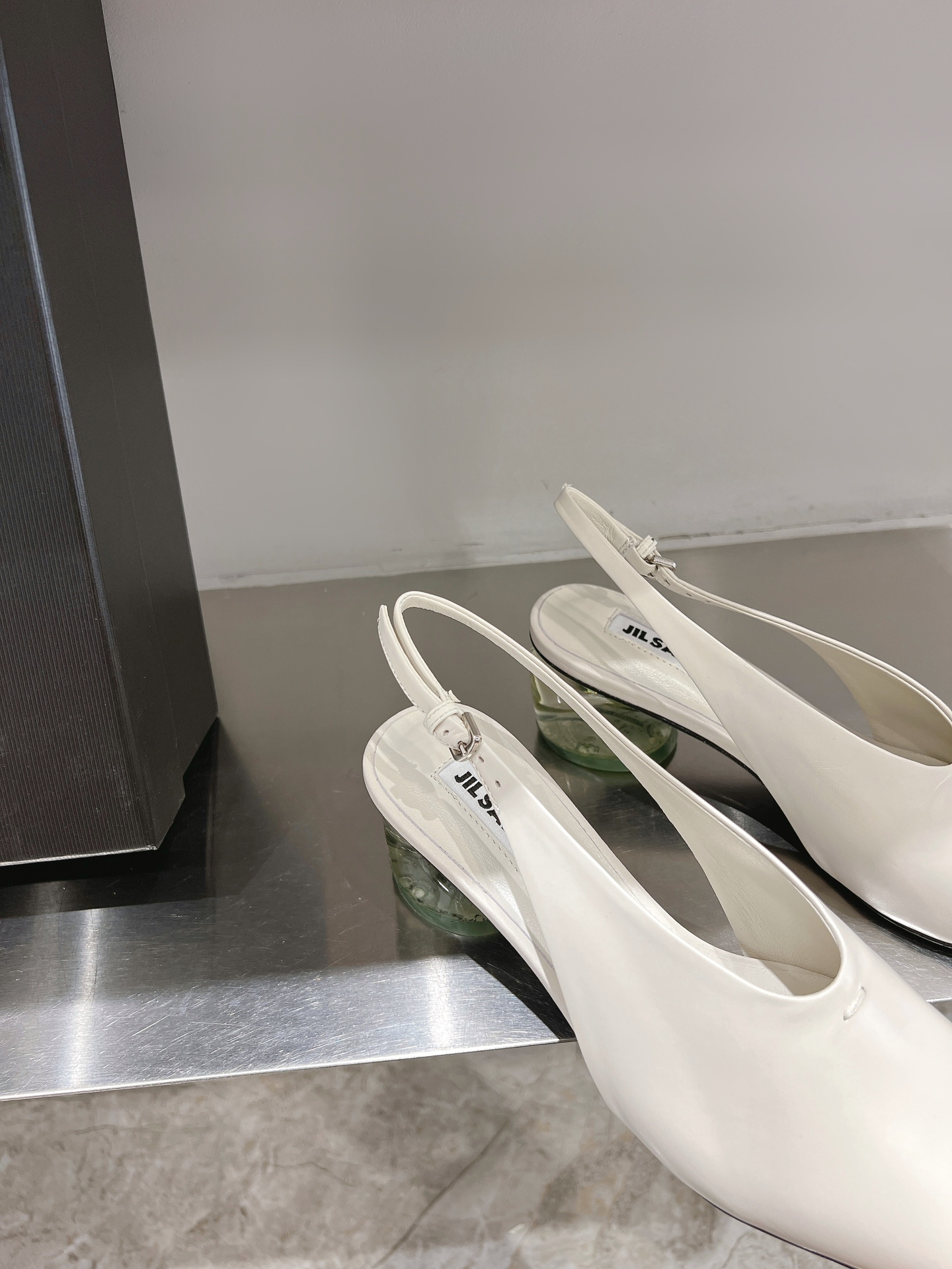 JIL SANDER 24 SS Crystal Single Shoe Collection: Comfortable, Elegant, Unique Designs - 图片 7