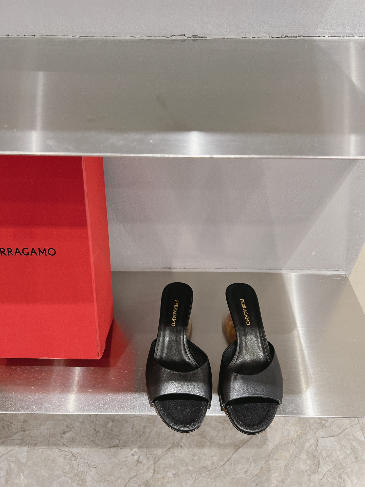 New Feragamo SS24 Shoes with Stylish Design and Quality Materials - 图片 1