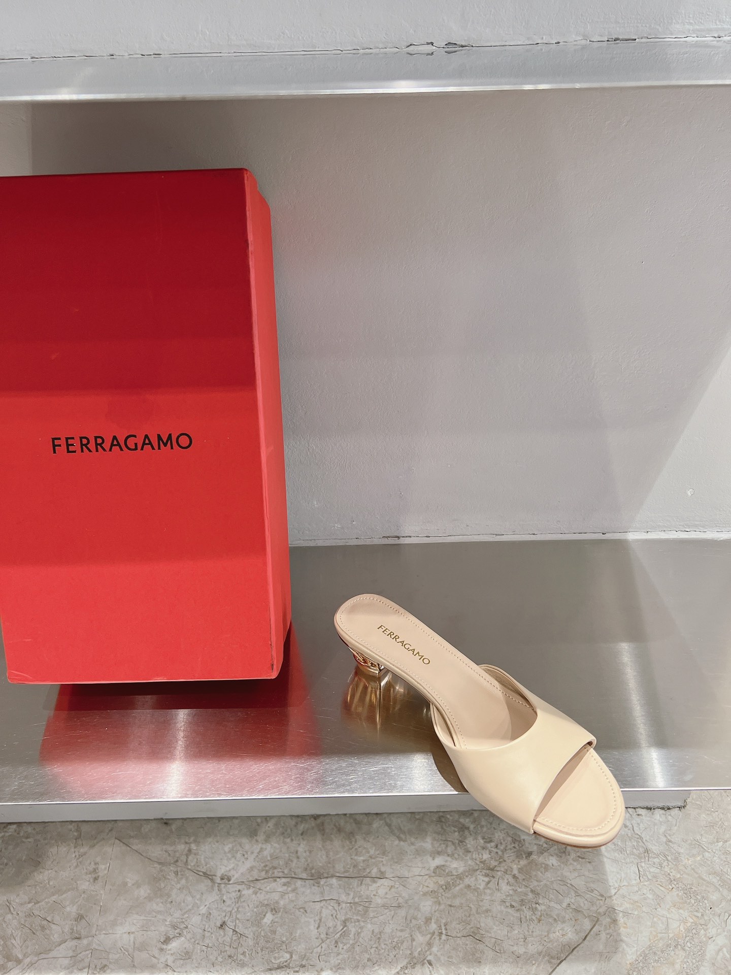 New Feragamo SS24 Shoes: Stylish Design with Quality Materials, Perfect for Fashion Enthusiasts. - 图片 6