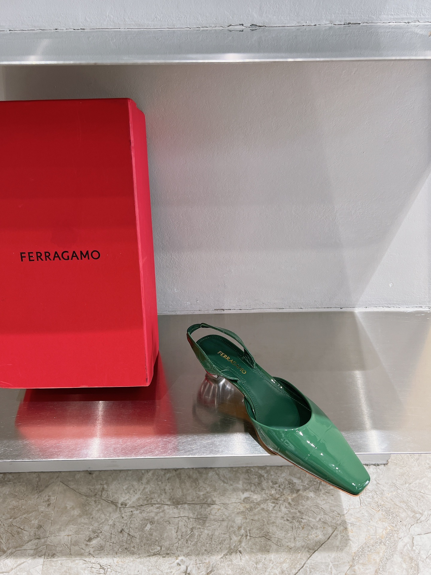 New Feragamo SS24 Shoes: Stylish Design with High-Quality Materials and Unique Details - 图片 6