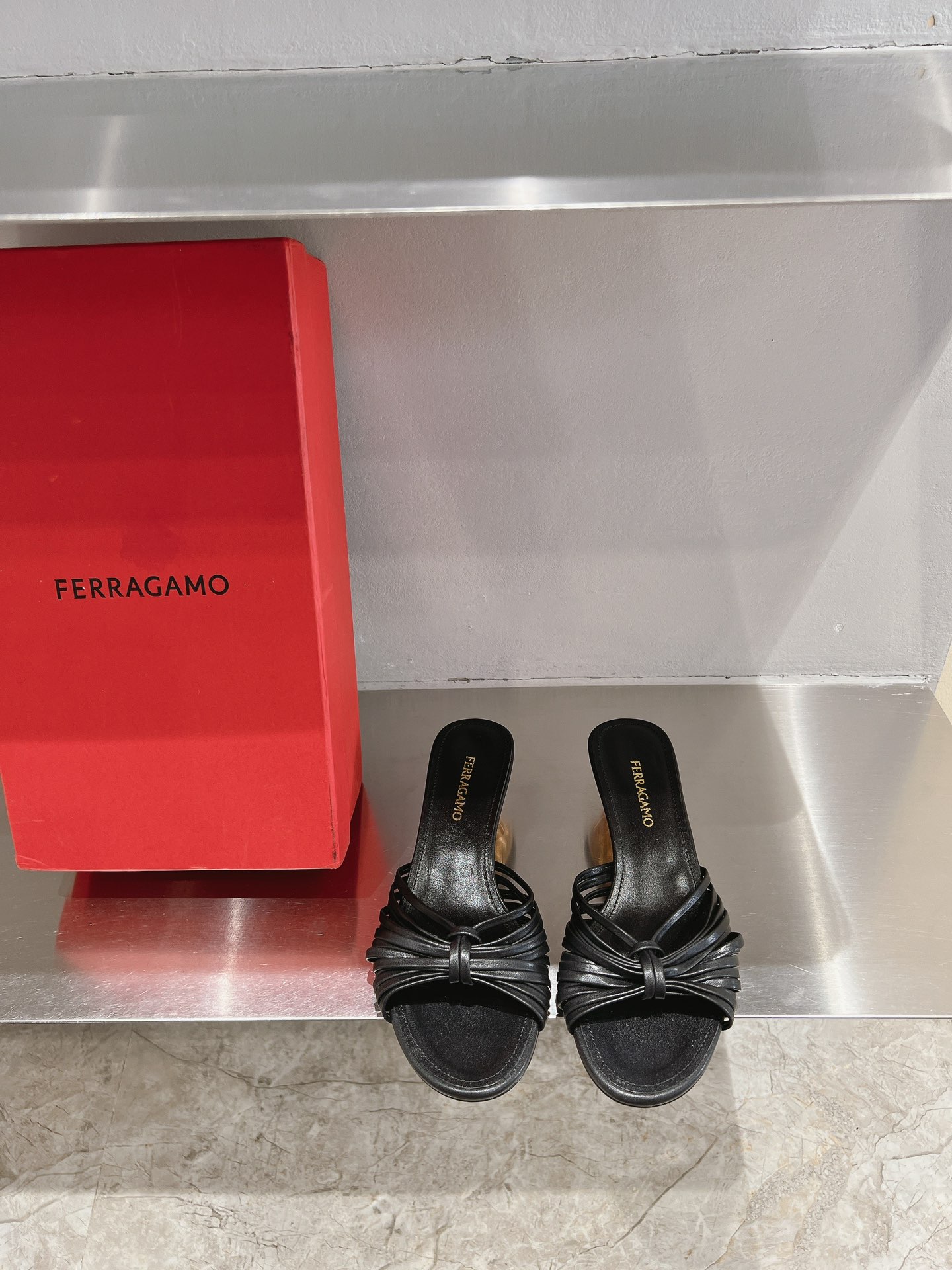 New Feragamo SS24 Shoes: Stylish Design with Leather Soles and Sheepskin Interior