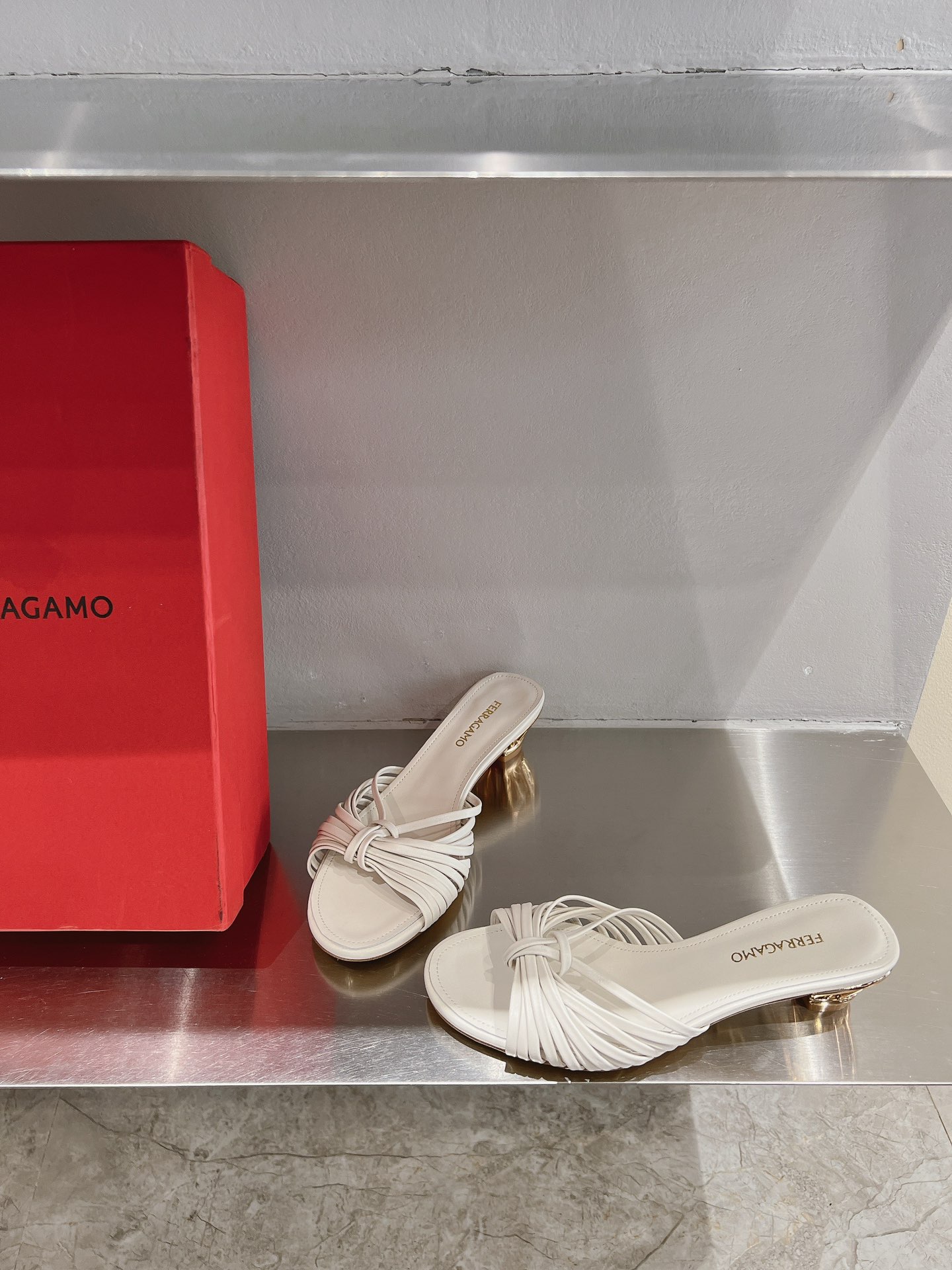 New Feragamo SS24 Shoes: Stylish Design with Quality Materials and Unique Details - 图片 4