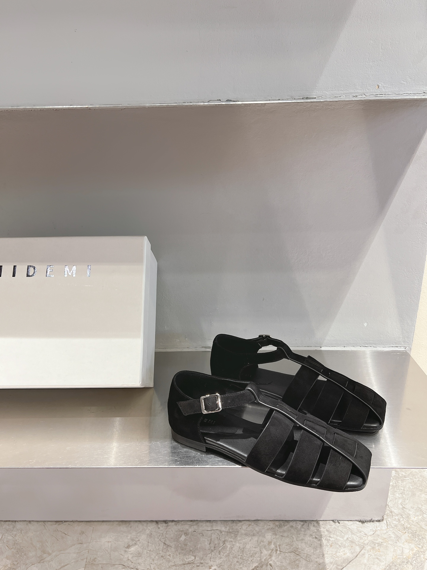 High-Quality Roman Sandals: Modern Art-inspired Design for Brave, Sexy, Modern Women - 图片 2